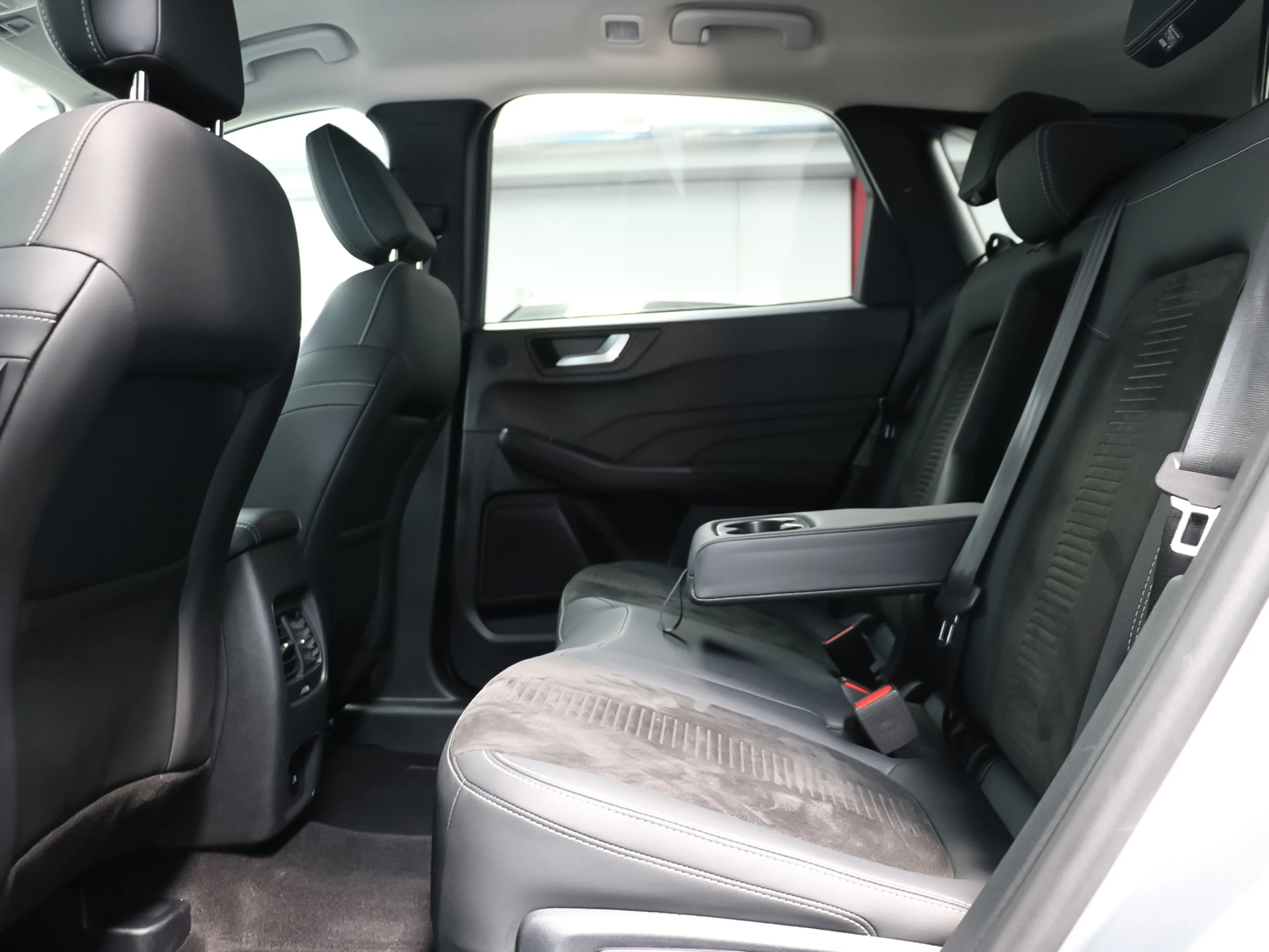 Ford Kuga 2.5 Duratec PHEV Active X 178 kW (243 CV) - Foto 7