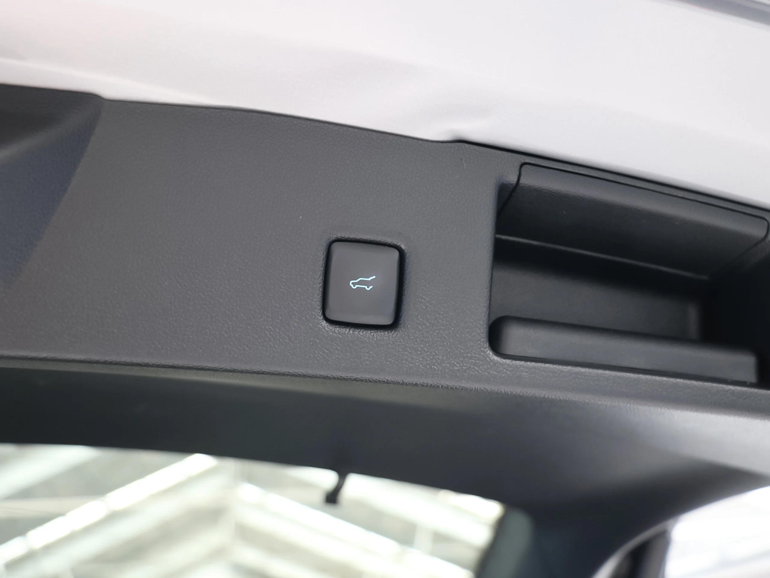 Ford Kuga 2.5 Duratec PHEV Active X 178 kW (243 CV) - Foto 31