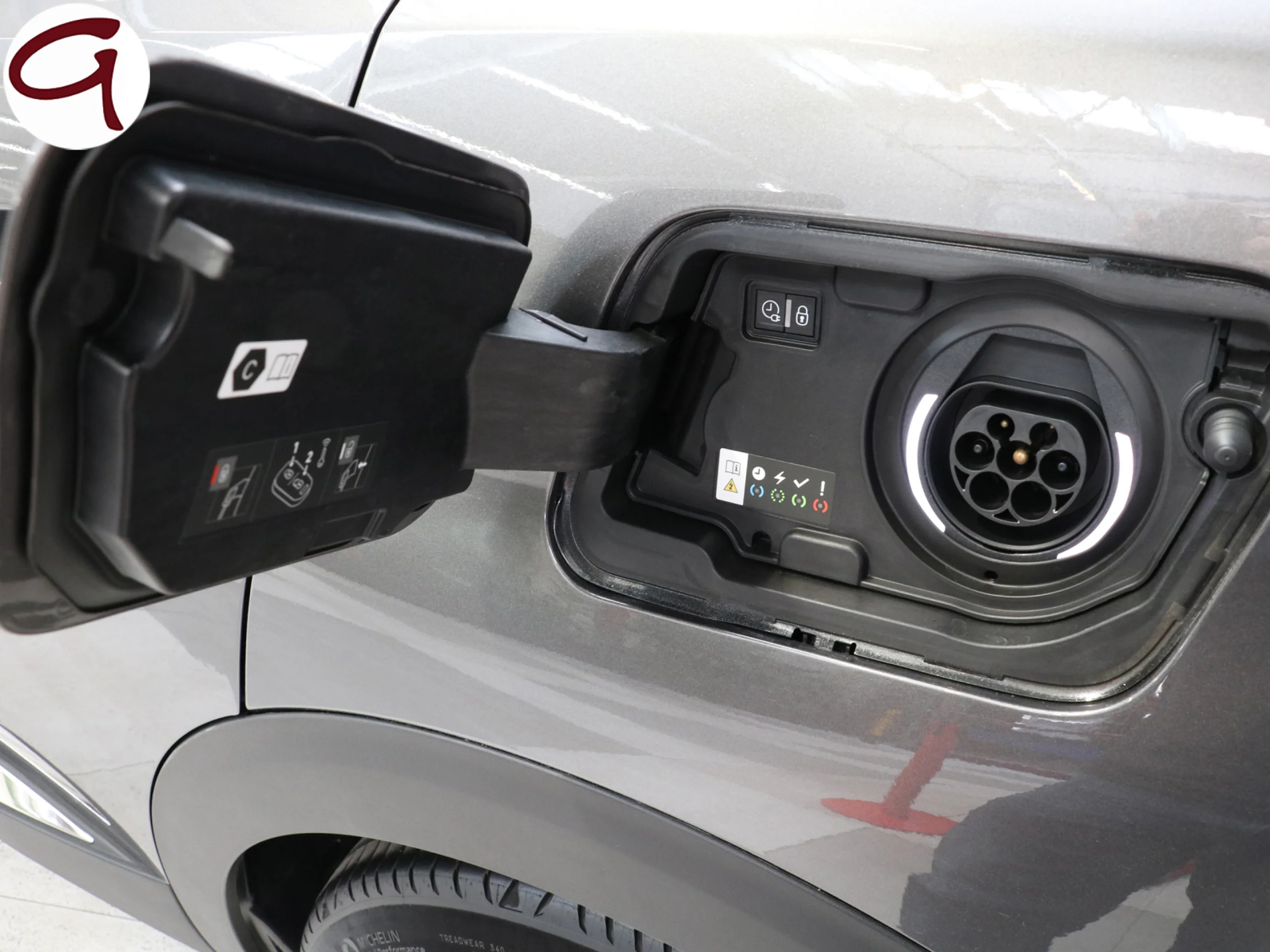 Peugeot 3008 Hybrid 225 Allure Pack e-EAT8 165 kW (225 CV) - Foto 31