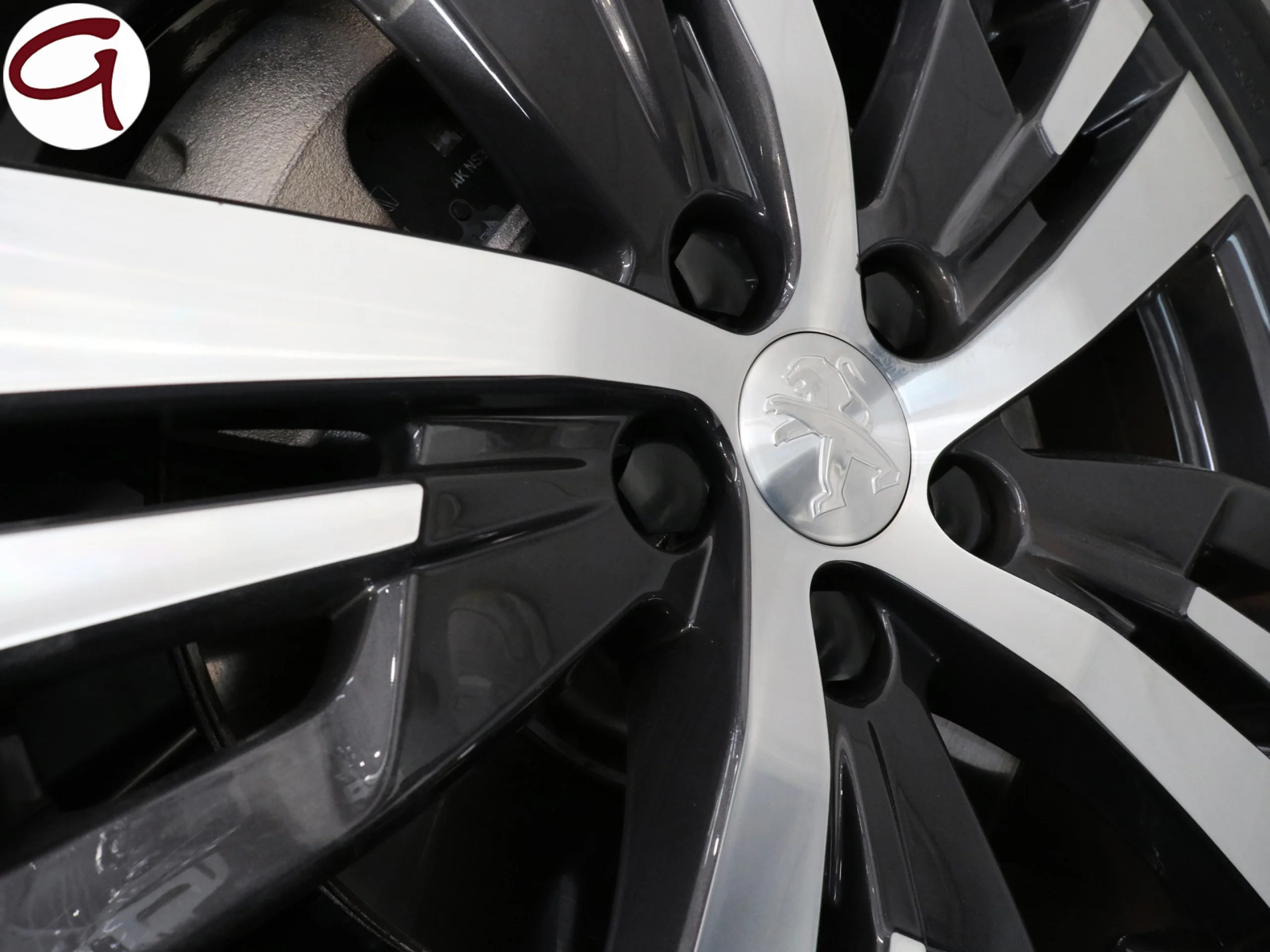 Peugeot 3008 Hybrid 225 Allure Pack e-EAT8 165 kW (225 CV) - Foto 35