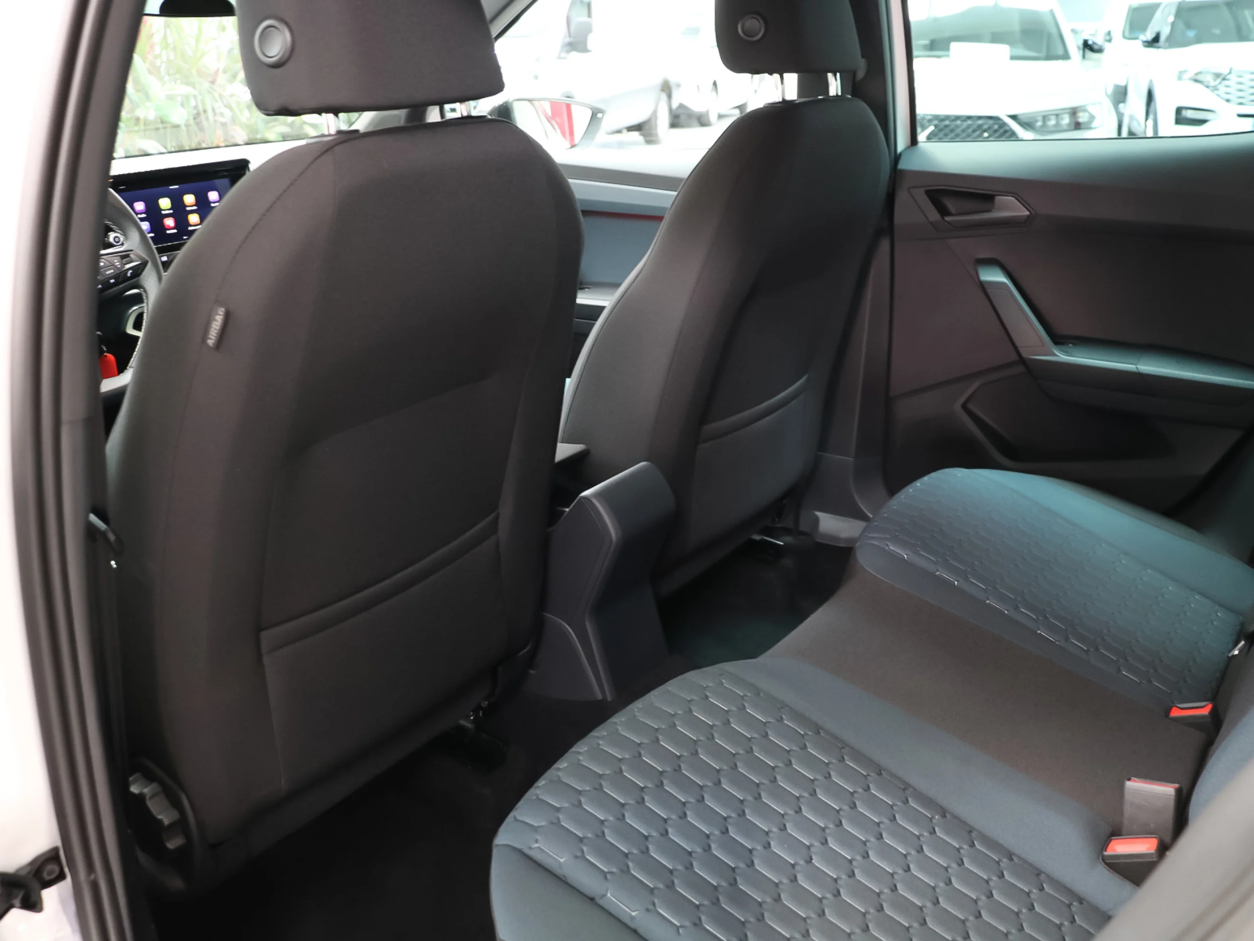 SEAT Arona 1.0 TSI S&S Style+ 85 kW (115 CV) - Foto 8