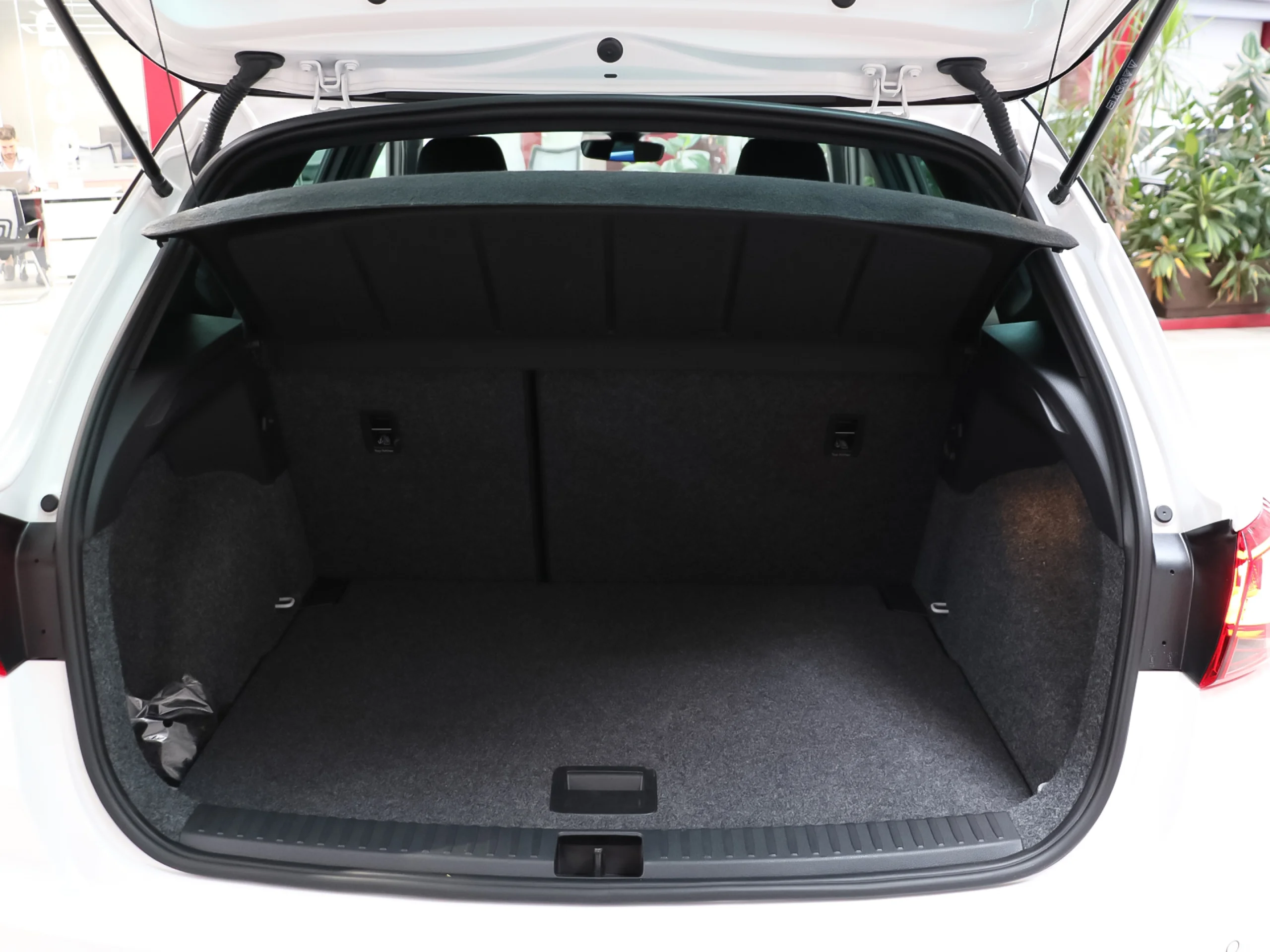 SEAT Arona 1.0 TSI S&S Style+ 85 kW (115 CV) - Foto 26