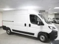 Thumbnail 3 del Citroen Jumper Furgon BlueHDi 140 S&S 35 L2H2 103 kW (140 CV)