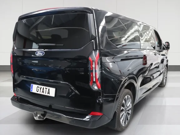 Ford Grand Tourneo Custom BEV 64kWh L2 Titanium X 160 kW (218 CV)