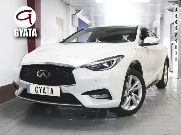 Infiniti Q30 1.6T Premium 90 kW (122 CV)