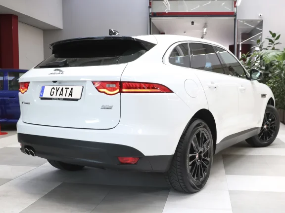 Jaguar F-PACE 2.0L i4D Pure AWD Auto 132 kW (180 CV)