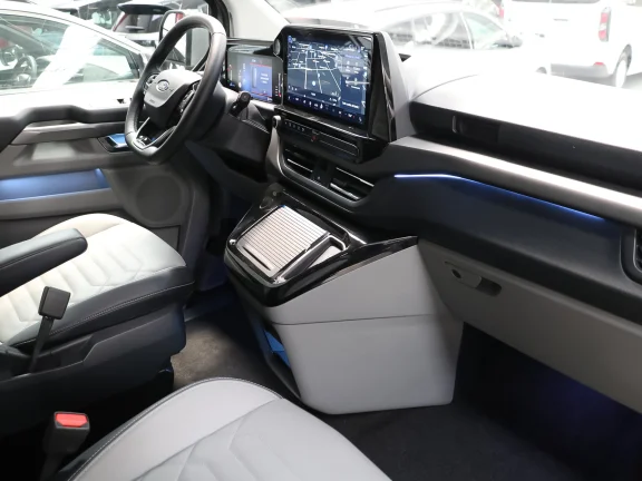 Ford Tourneo Custom 2.0 Ecoblue L1 Titanium X AWD Auto 125 kW (170 CV)