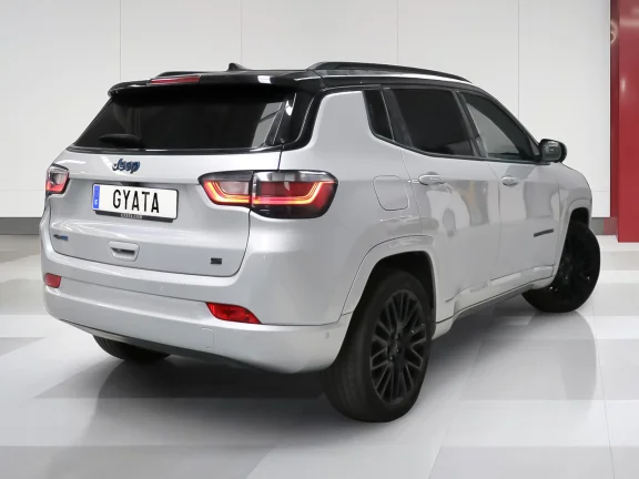 Jeep Compass 1.3 PHEV S 4Xe AT 177 kW (240 CV)