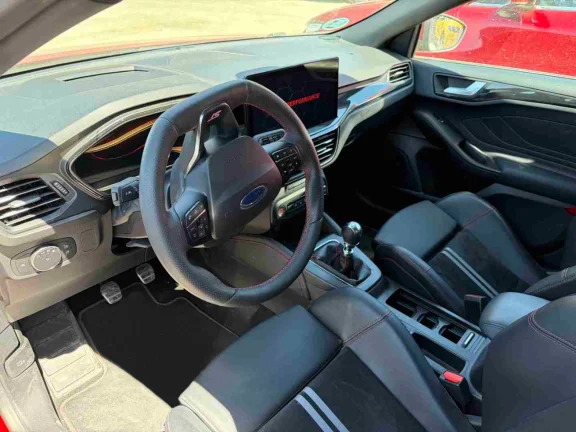 Ford Focus 2.3 EcoBoost ST 206 kW (280 CV)
