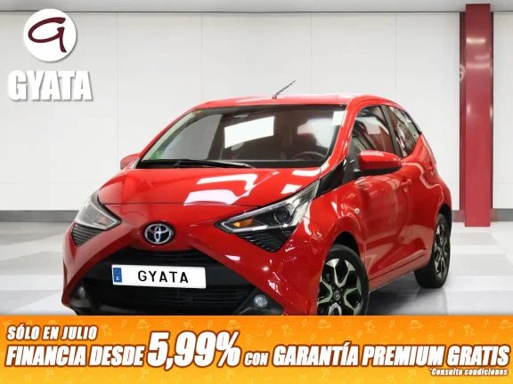 Toyota Aygo 1.0 70 x-play 53 kW (72 CV)