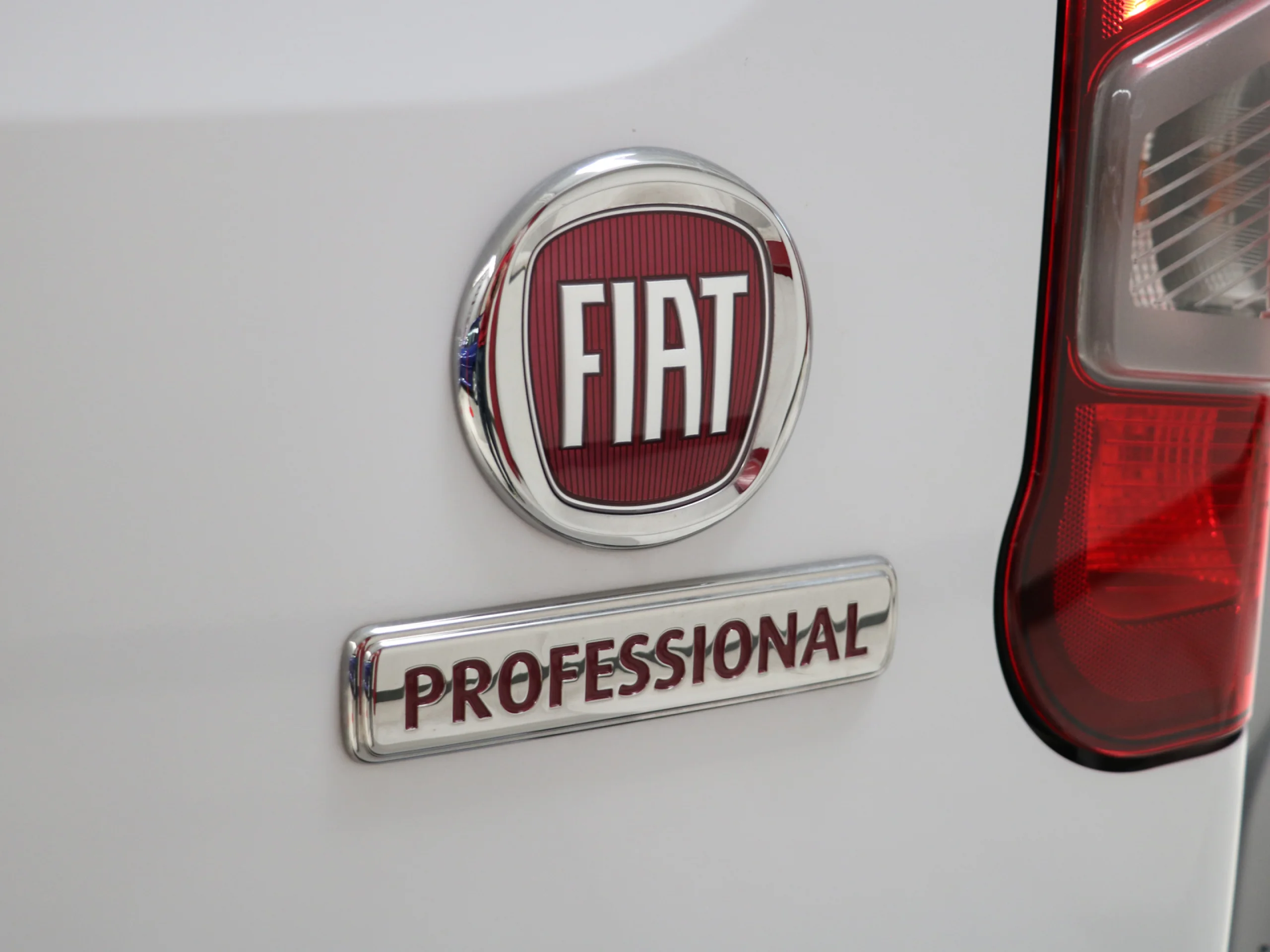 Fiat E-Doblò Furgón 50kWh L1H1 100 kW (136 CV) - Foto 40