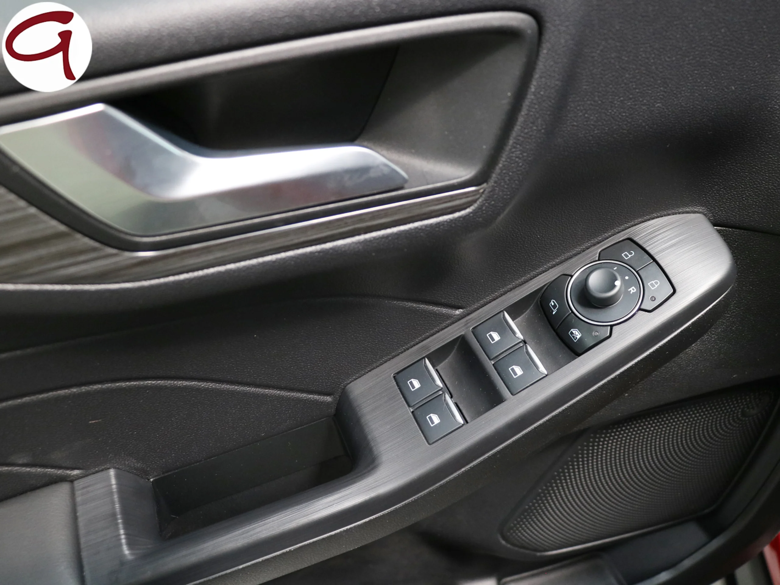 Ford Kuga 2.5 Duratec PHEV Active Auto 178 kW (243 CV) - Foto 42