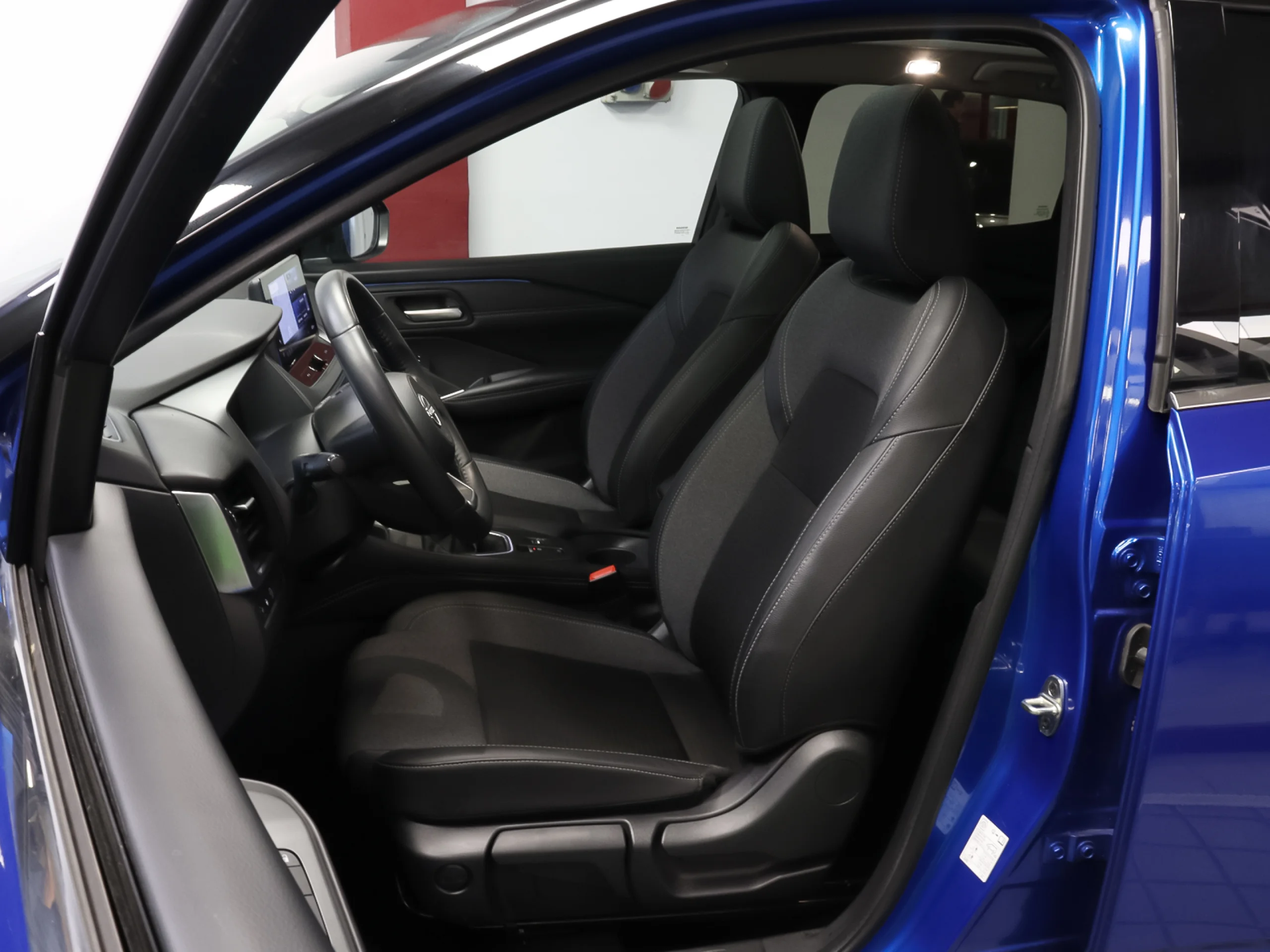 Nissan Qashqai DIG-T 160 N-Connecta 4x2 CVT 116 kW (158 CV) - Foto 6