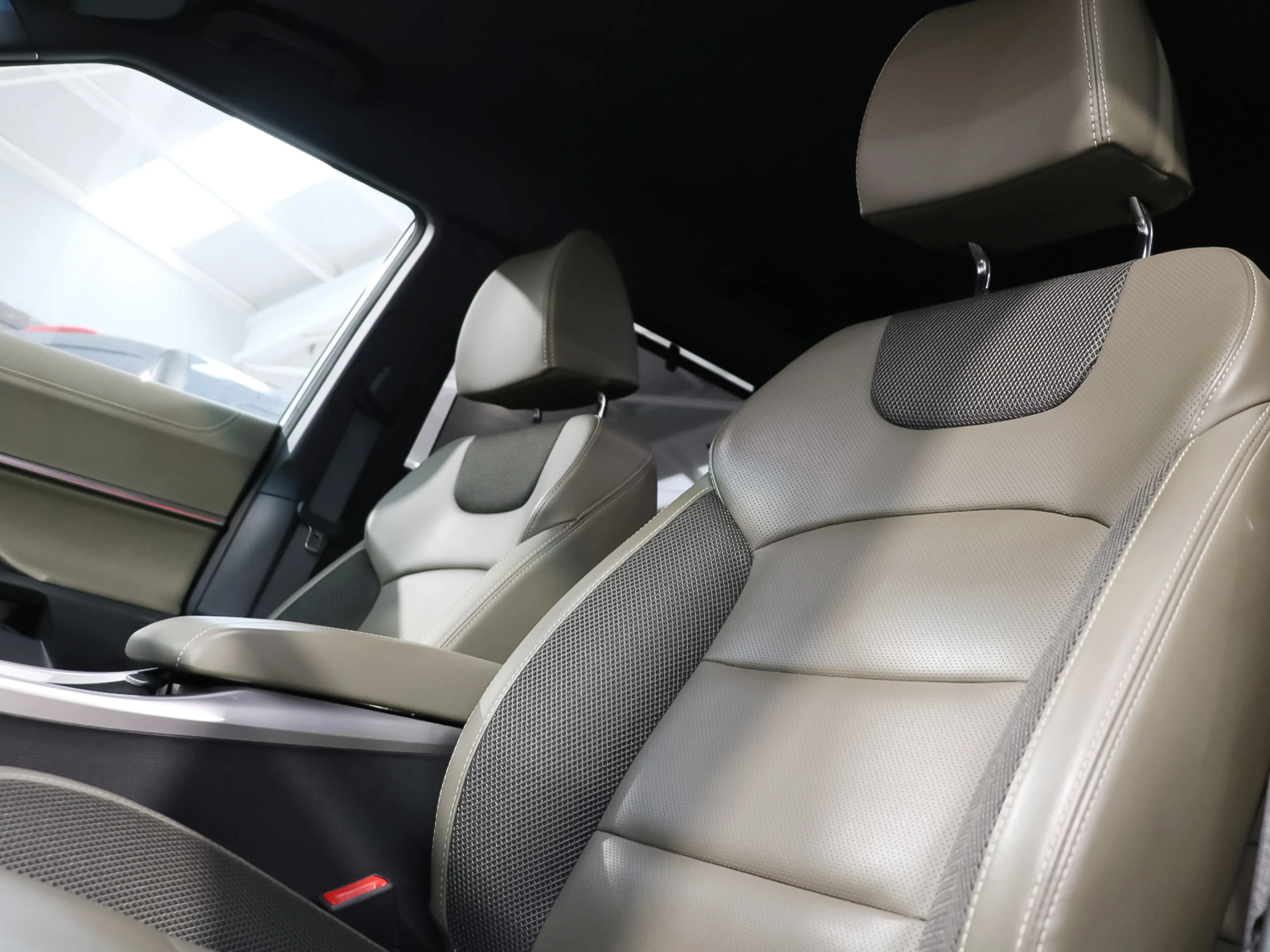 SsangYong Torres G15 Adventure 4x4 Auto 120 kW (163 CV) - Foto 10