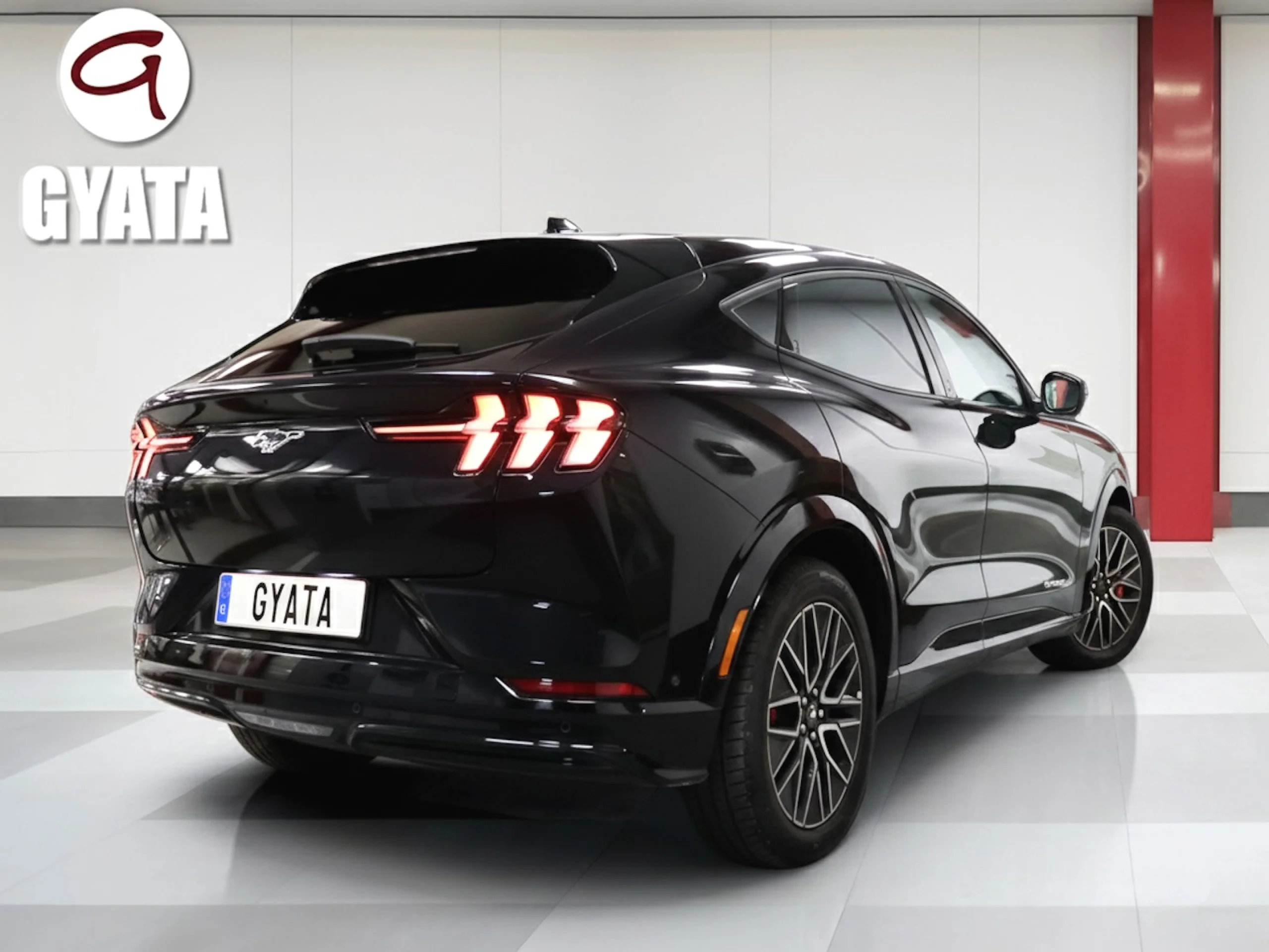 Ford Mustang Mach-E Premium RWD Rango Extendido 216 kW (294 CV) - Foto 2