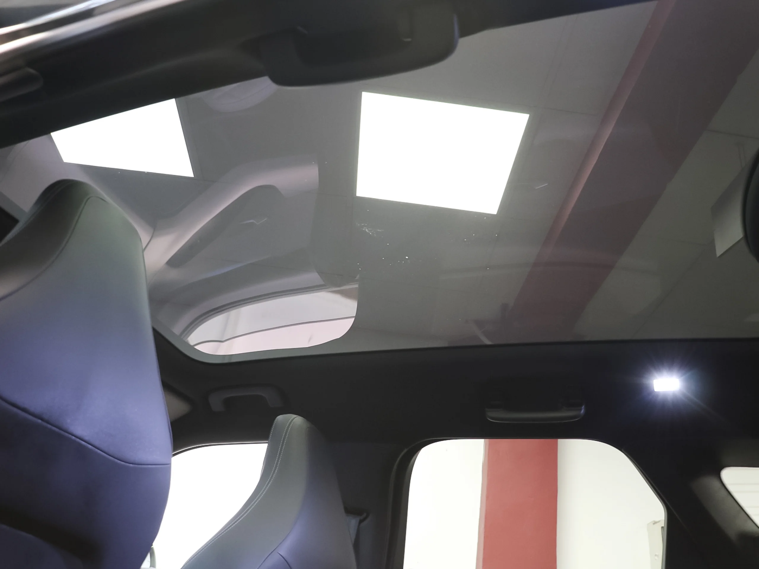 Ford Explorer CX740S Premium R. Ext. AWD 78kWh 250 kW (340 CV) - Foto 9