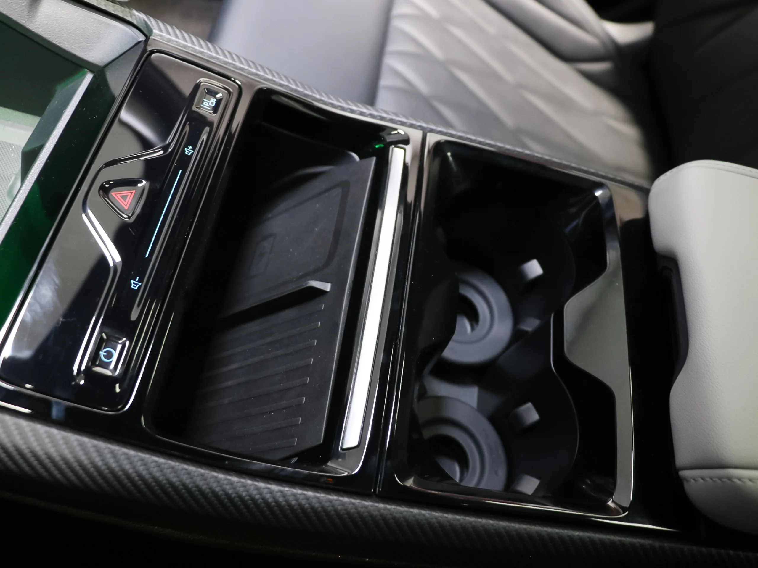 Ford Explorer CX740S Premium R. Ext. AWD 78kWh 250 kW (340 CV) - Foto 36