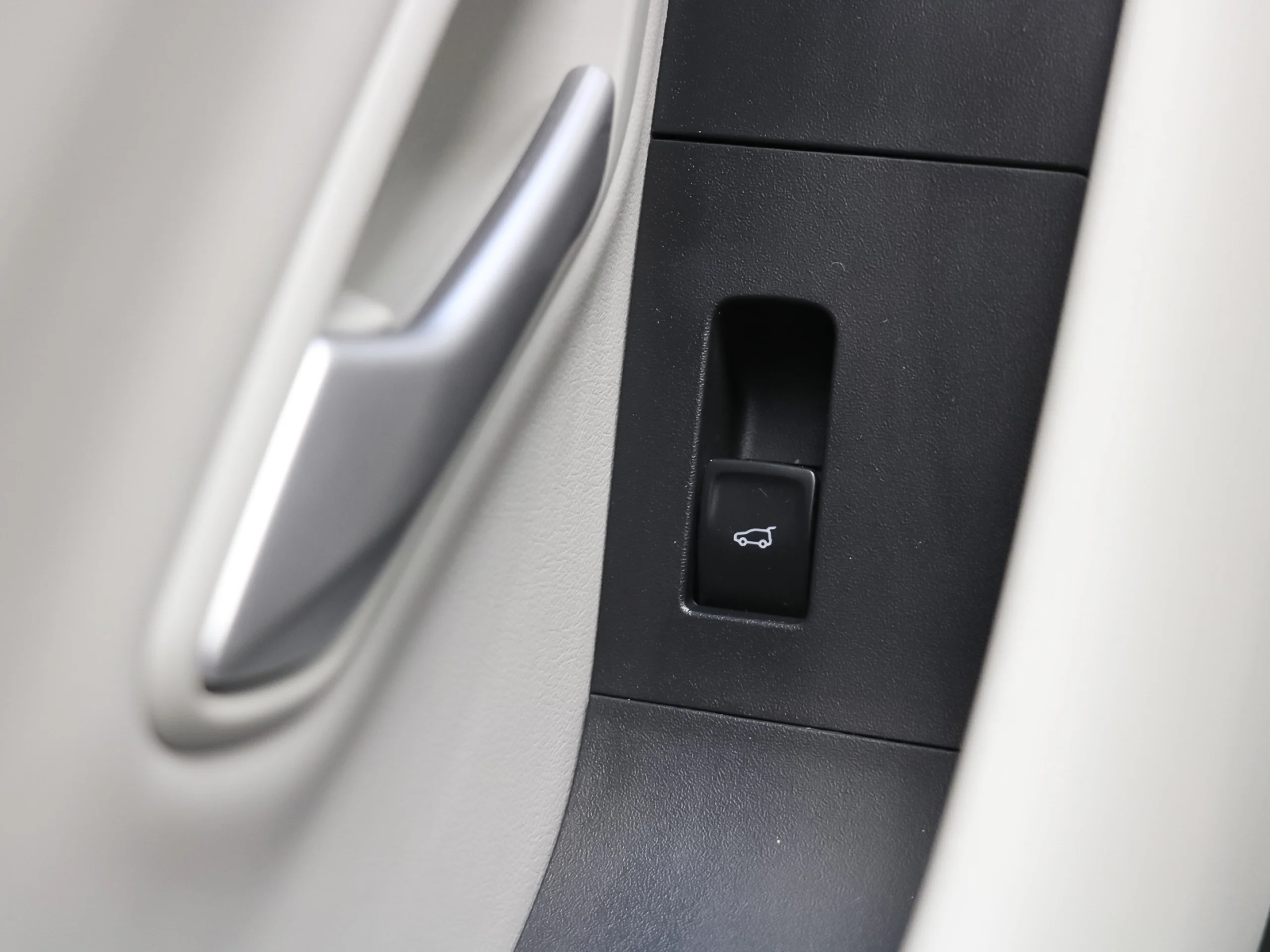 Ford Explorer CX740S Premium R. Ext. AWD 78kWh 250 kW (340 CV) - Foto 46