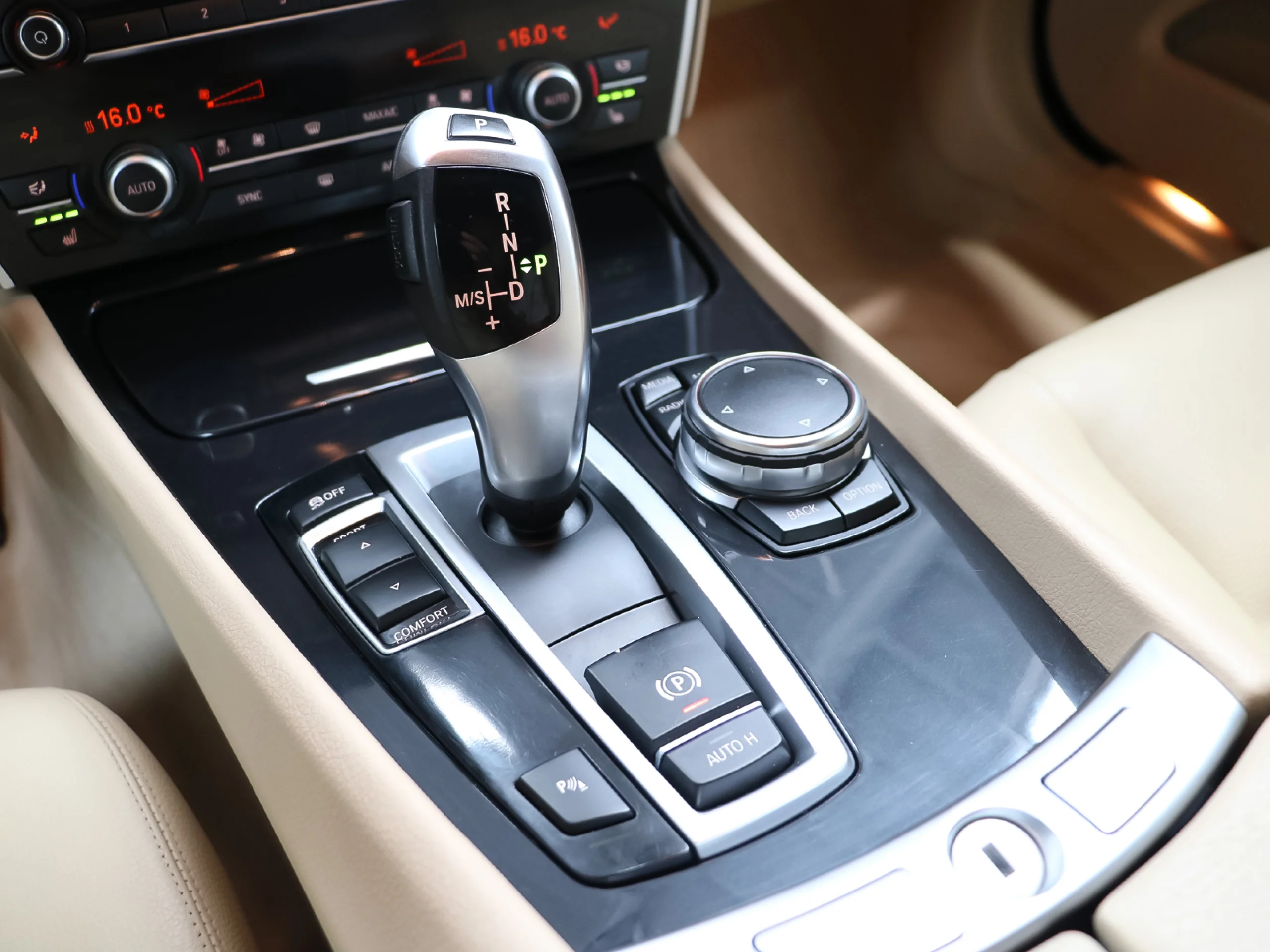 BMW Serie 5 520d Gran Turismo 135 kW (184 CV) - Foto 24