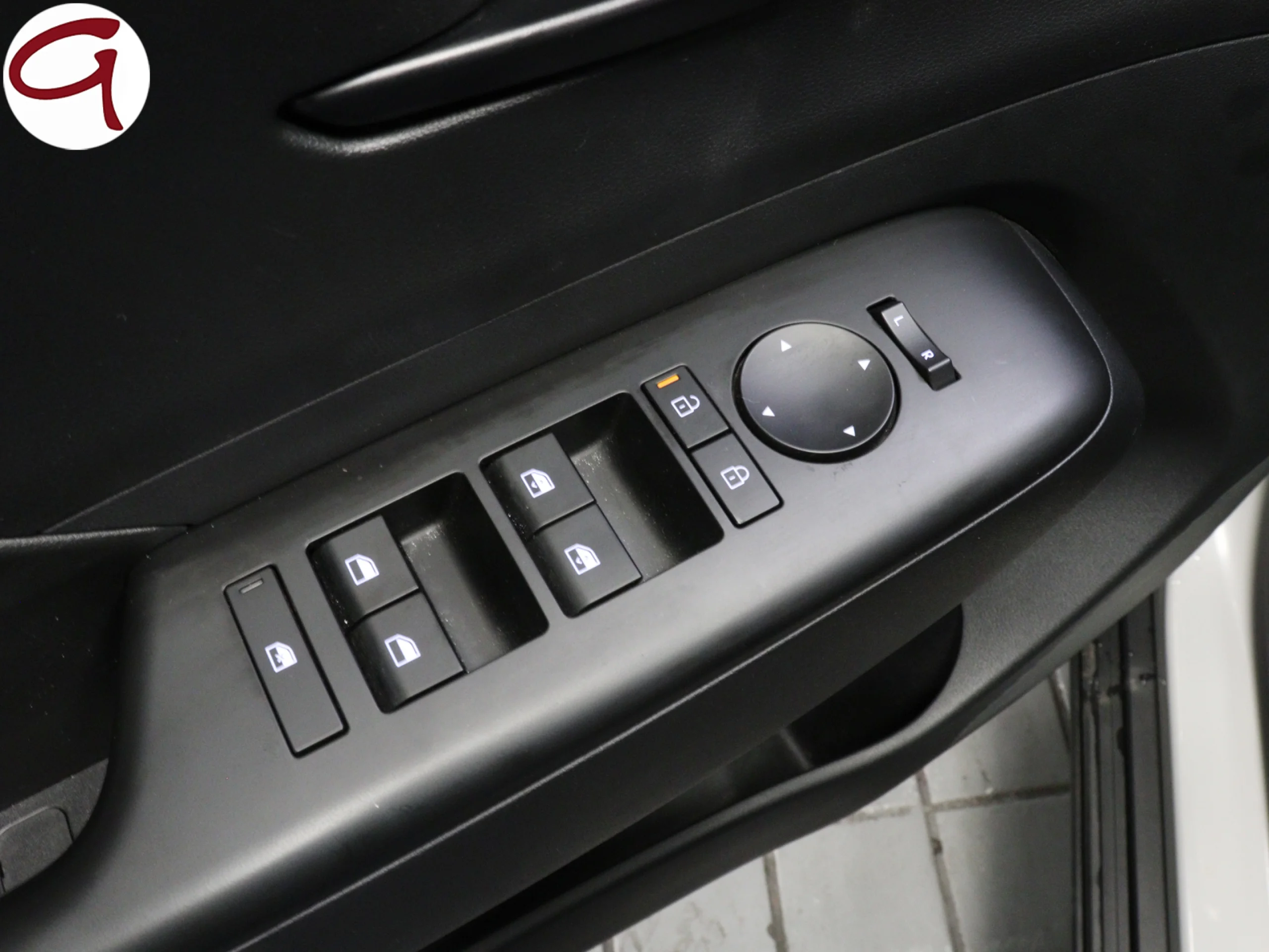 Hyundai Kona 1.0 TGDi Maxx 4x2 88 kW (120 CV) - Foto 9