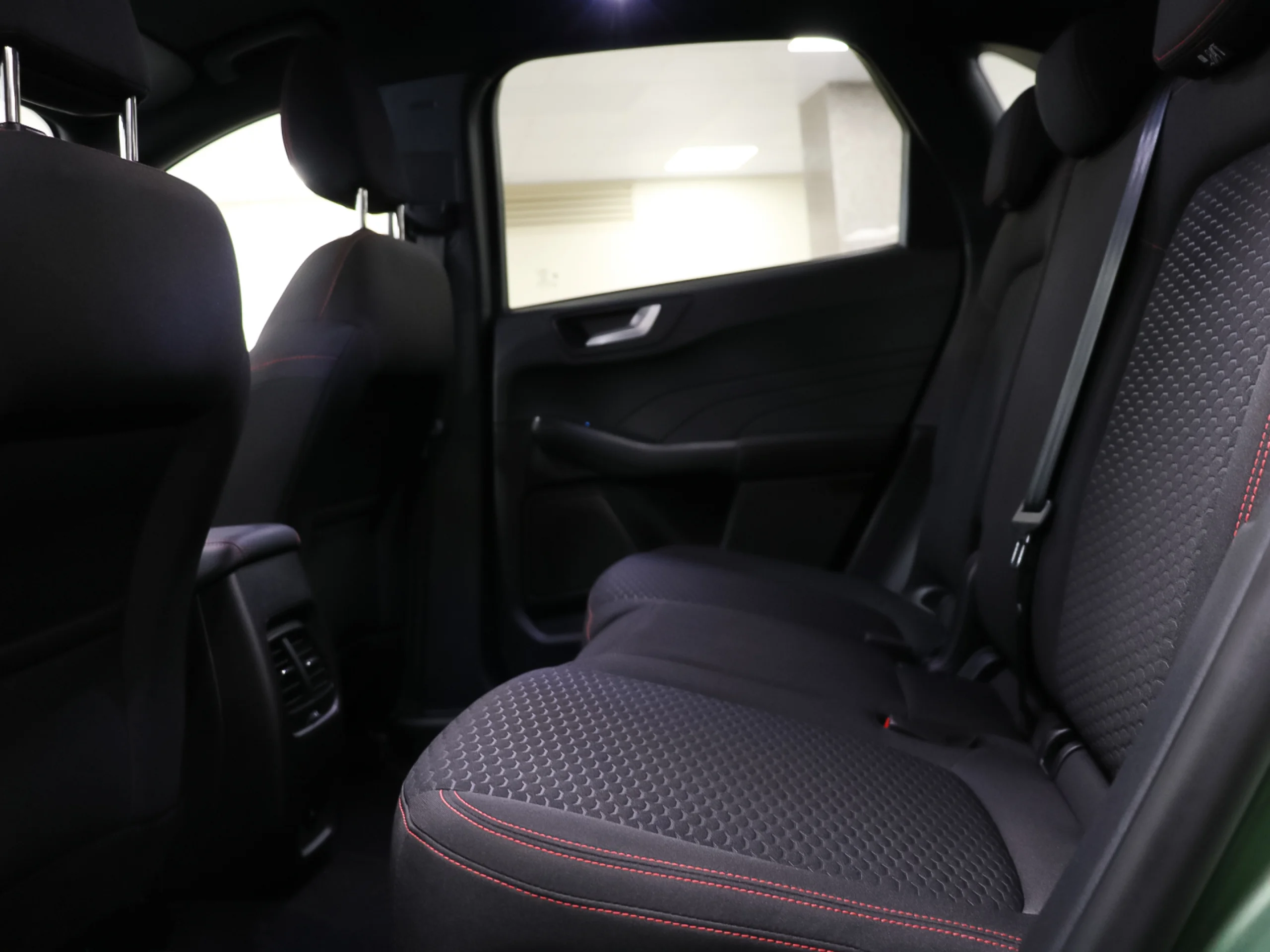 Ford Kuga 2.5 Duratec PHEV ST-Line Auto 178 kW (243 CV) - Foto 9