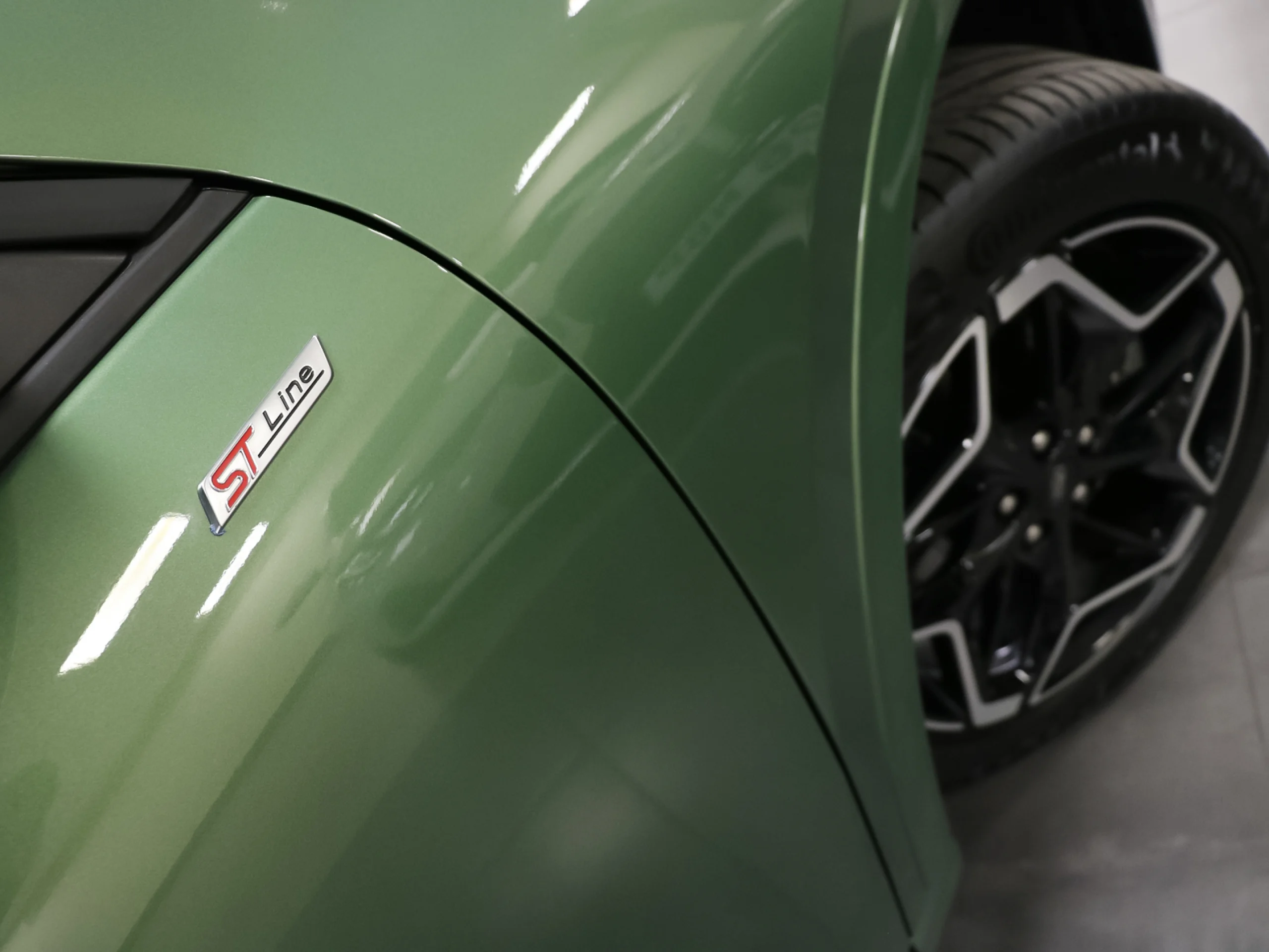 Ford Kuga 2.5 Duratec PHEV ST-Line Auto 178 kW (243 CV) - Foto 41