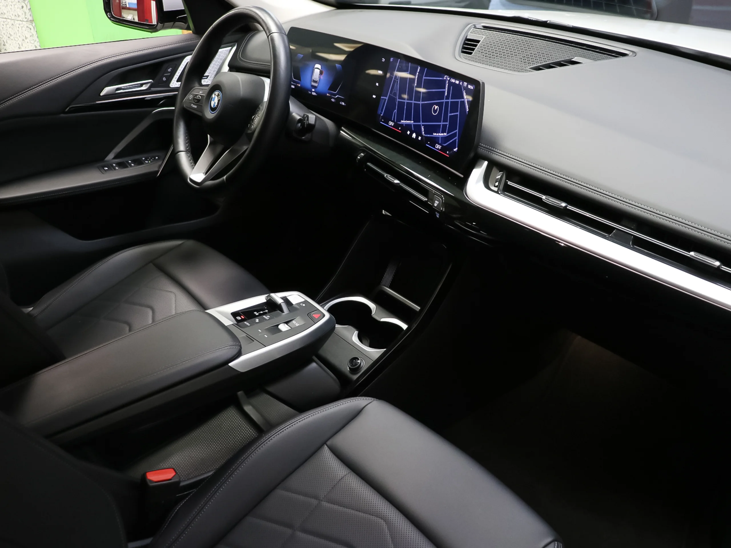 BMW IX1 eDrive20 150 kW (204 CV) - Foto 9