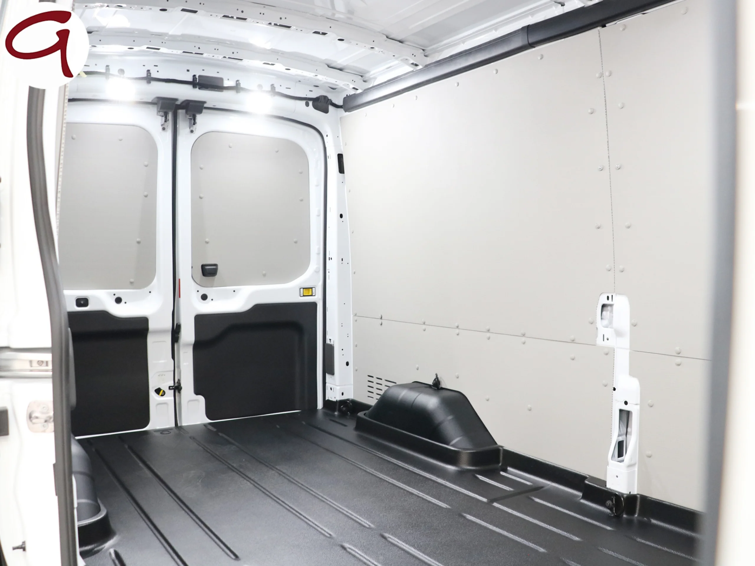 Ford Transit Furgon 350 BEV L3 RWD 68kWh 198 kW (269 CV) - Foto 20