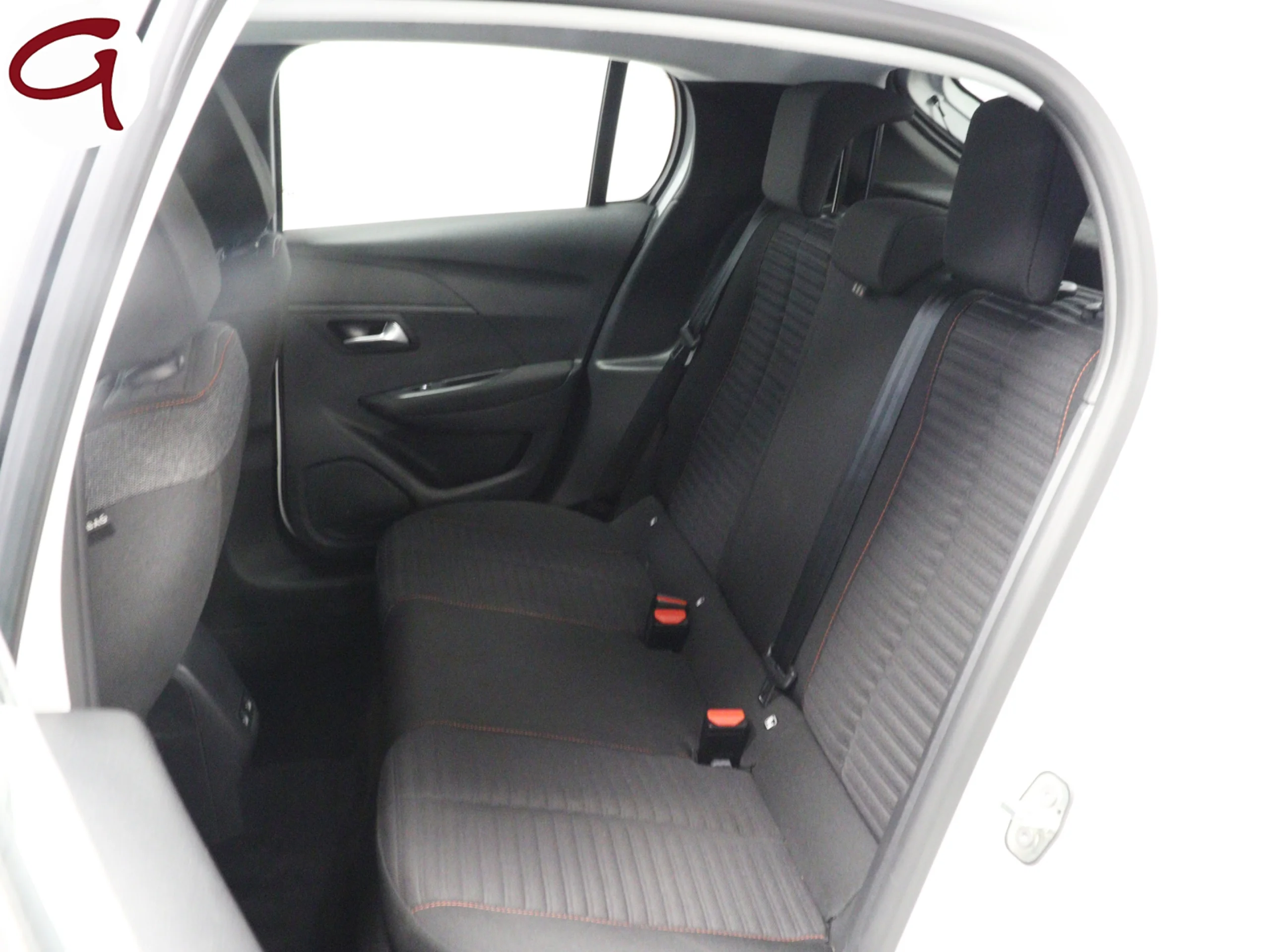 Peugeot E-208 Eléctrico Active Pack 100 kW (136 CV) - Foto 8