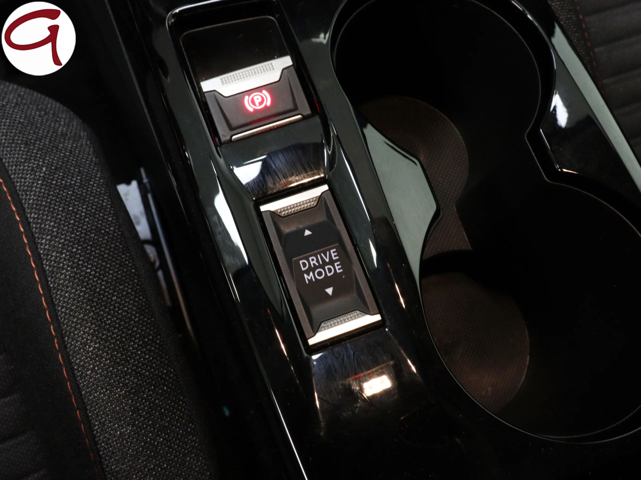 Peugeot E-208 Eléctrico Active Pack 100 kW (136 CV) - Foto 20