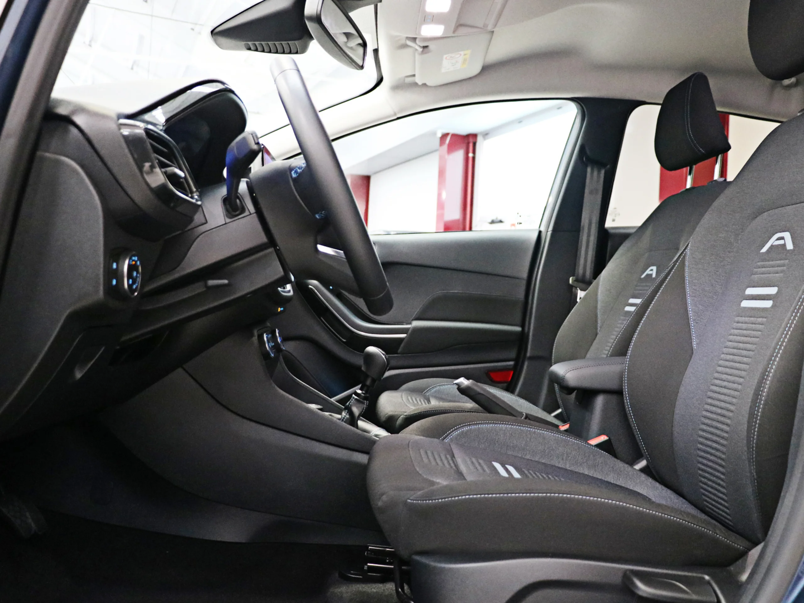 Ford Fiesta 1.0 EcoBoost MHEV Active 92 kW (125 CV) - Foto 8