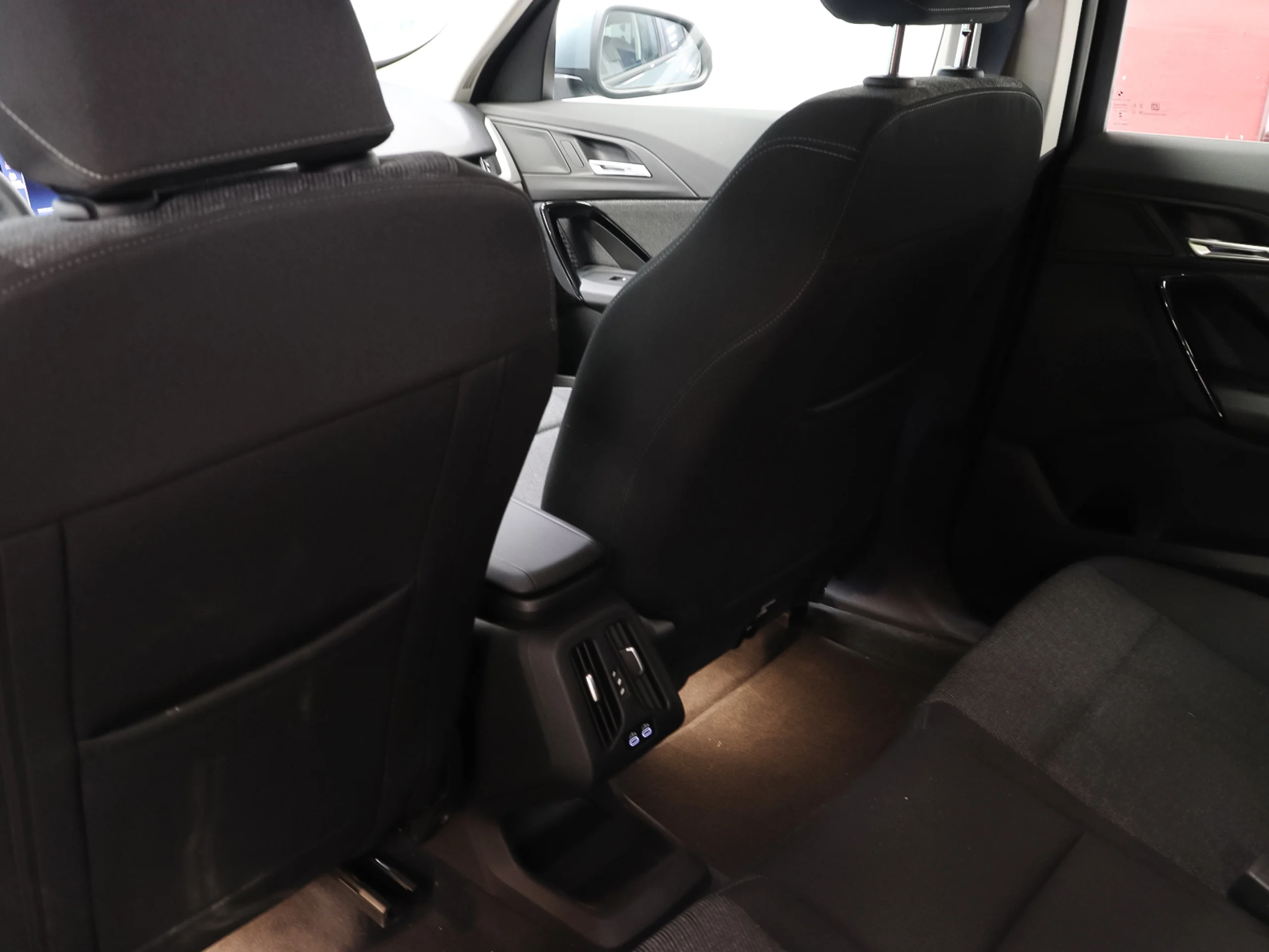 BMW IX1 eDrive20 150 kW (204 CV) - Foto 5