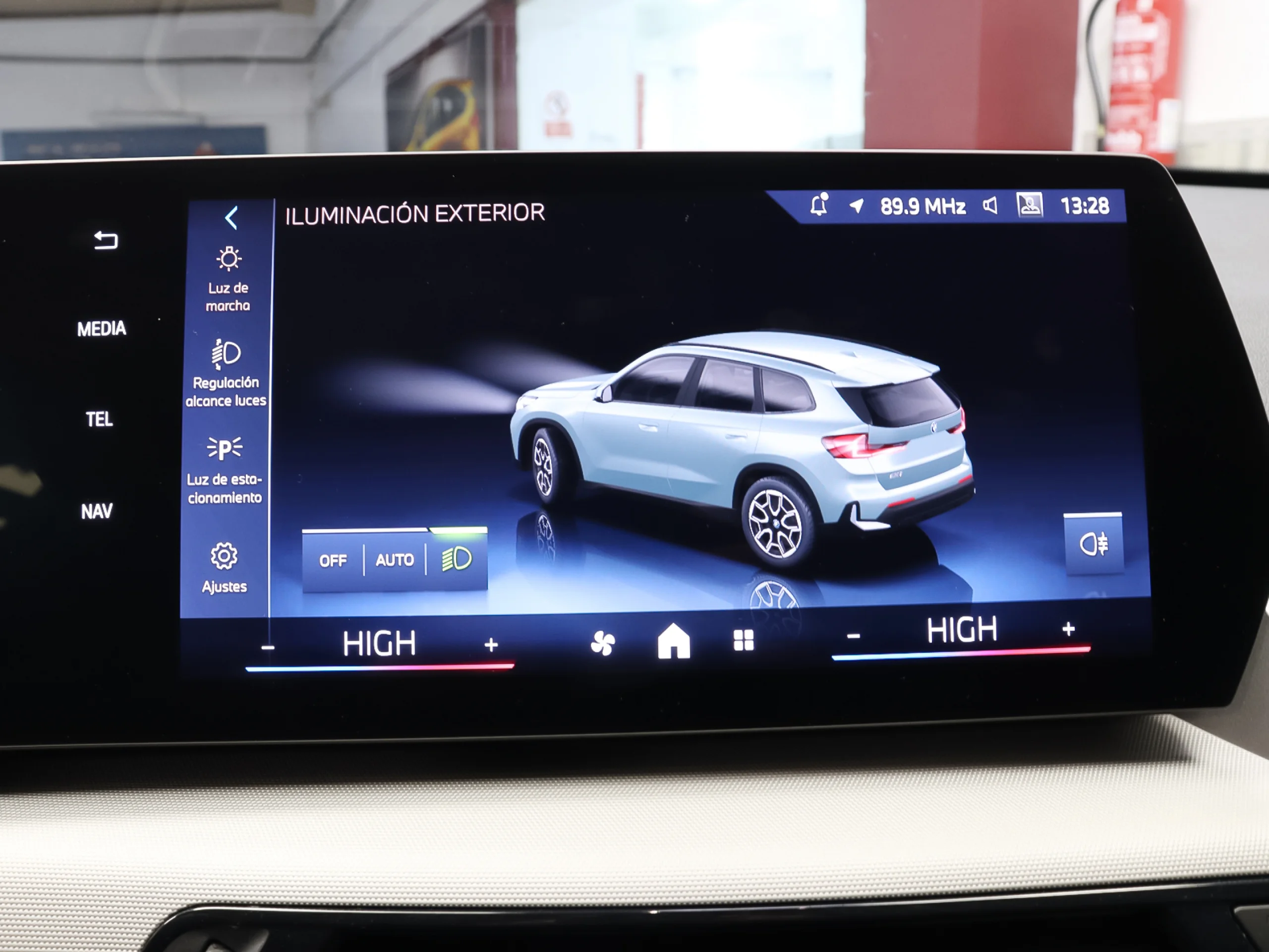 BMW IX1 eDrive20 150 kW (204 CV) - Foto 18