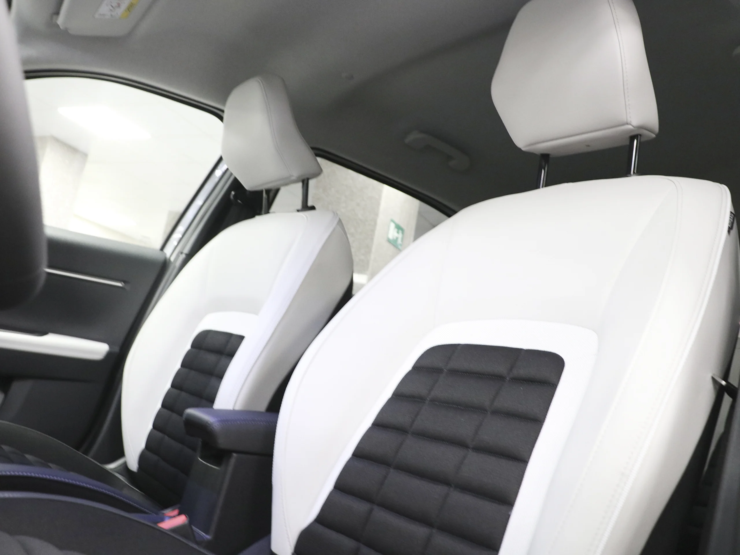 Citroen C3 Aircross Hybrid 145 Max ë-DCS6 107 kW (145 CV) - Foto 8
