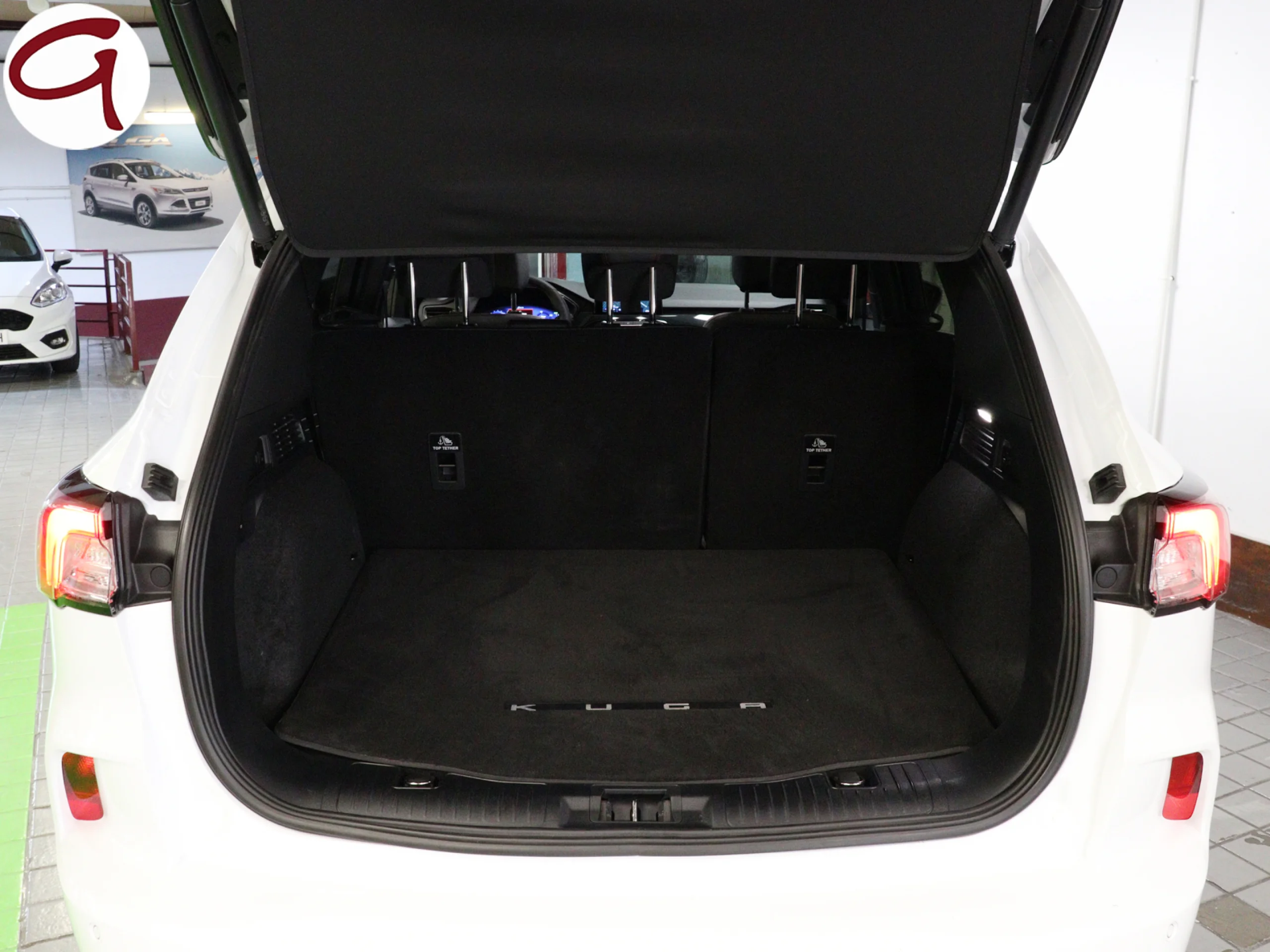 Ford Kuga 2.5 Duratec PHEV ST-Line X Auto 165 kW (225 CV) - Foto 19