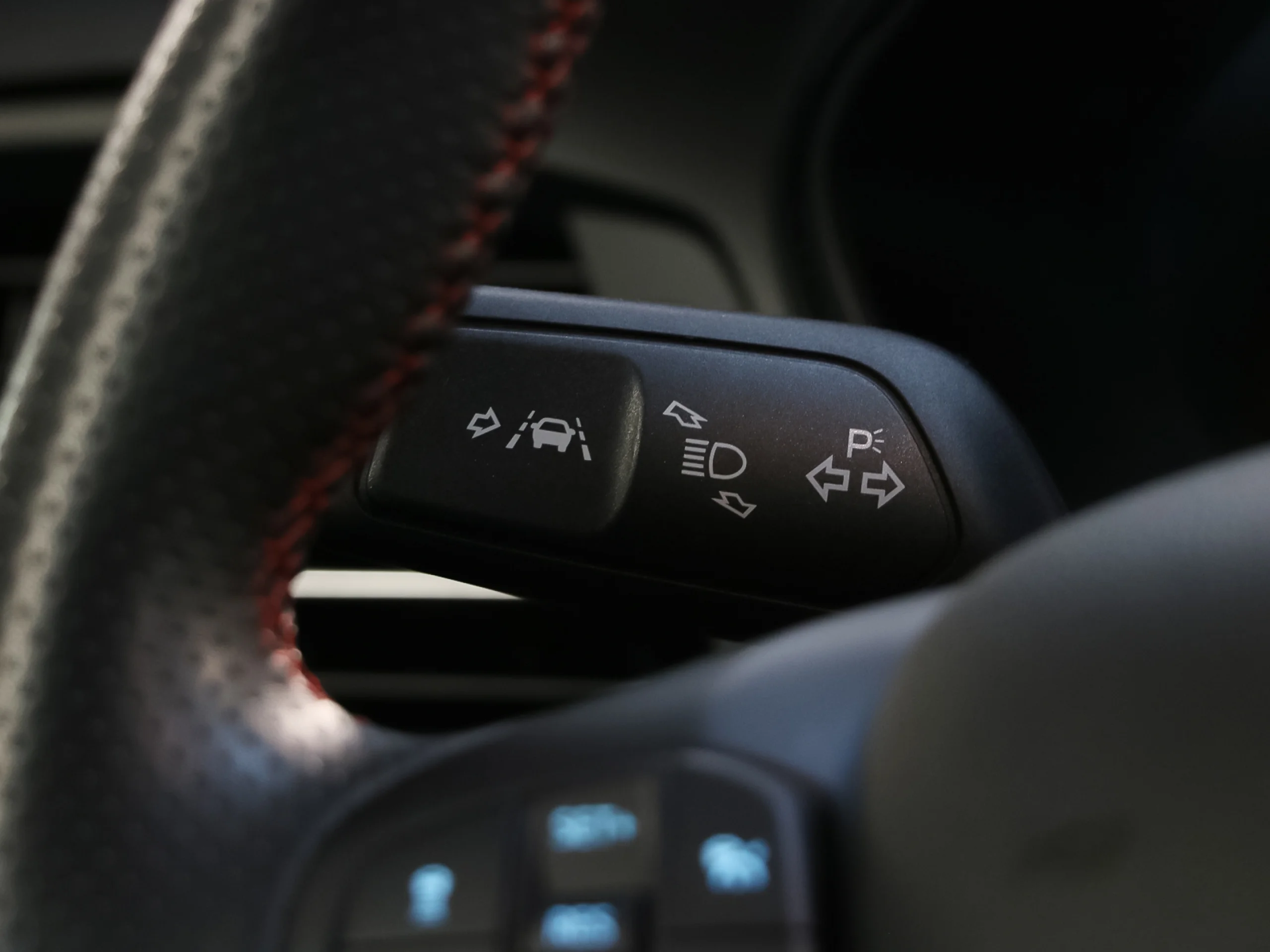 Ford Focus 1.0 Ecoboost MHEV ST-Line Auto 114 kW (155 CV) - Foto 34
