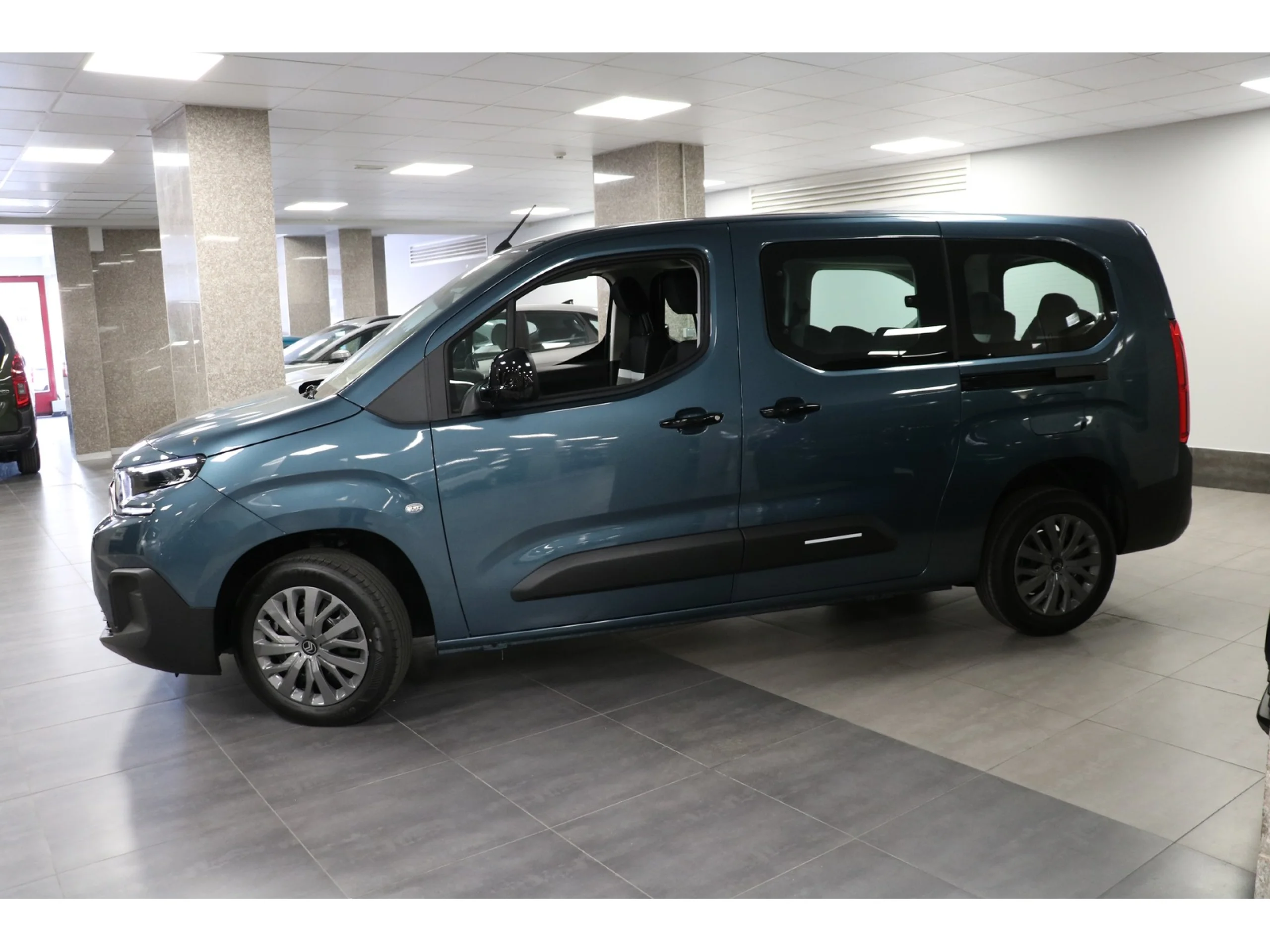 Citroen Berlingo BlueHDi 100 S&S Plus Talla XL 75 kW (102 CV) - Foto 35