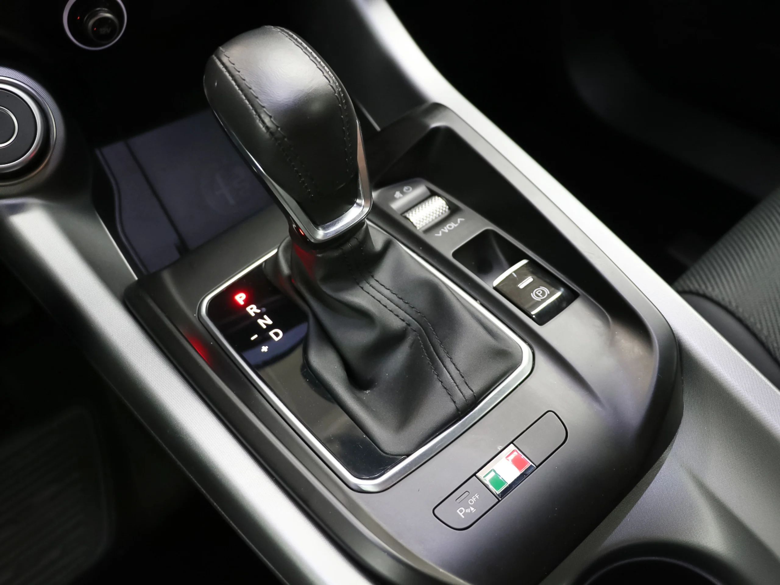 Alfa Romeo Tonale 1.5 MHEV Sprint FWD 96 kW (130 CV) - Foto 23