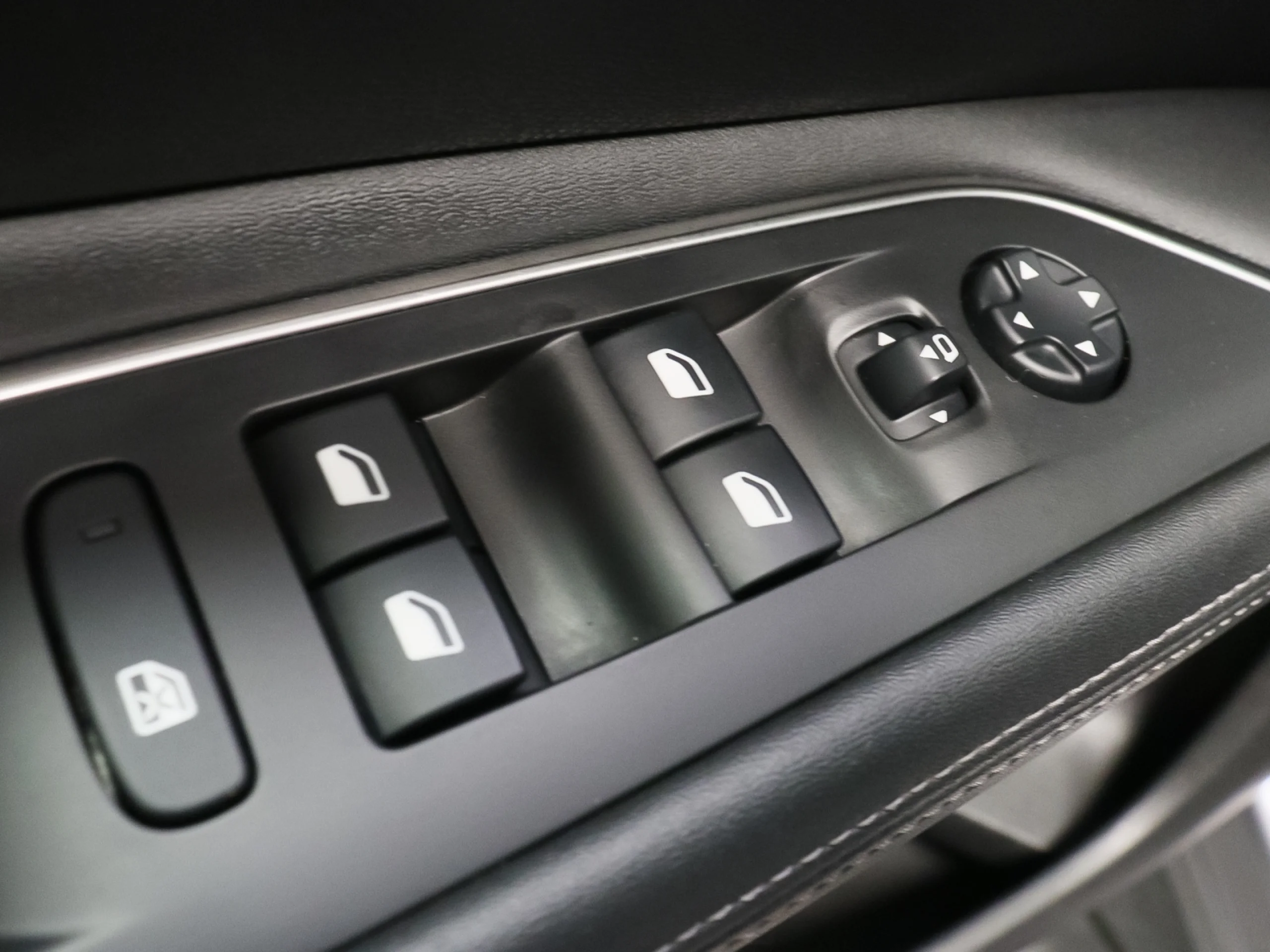 Peugeot 3008 BlueHDI 130 S&S Allure 96 kW (130 CV) - Foto 6