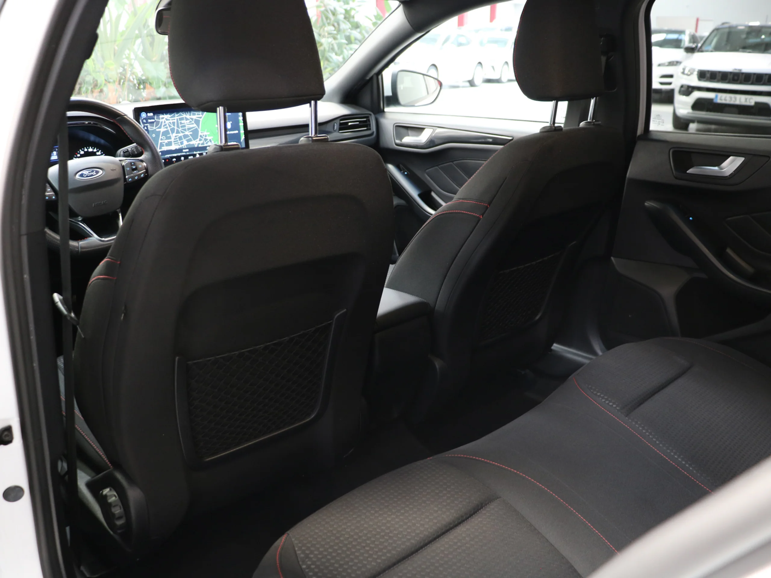 Ford Focus SportBreak 1.0 Ecoboost MHEV ST-Line 114 kW (155 CV) - Foto 10