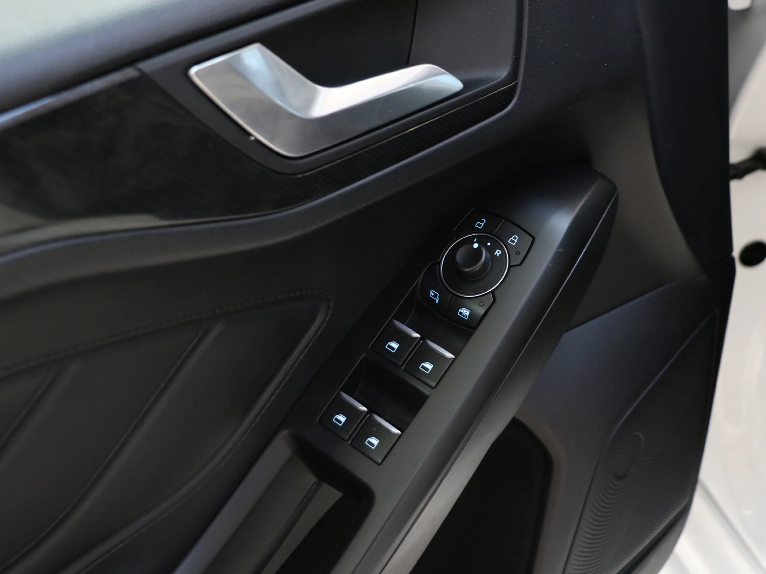 Ford Focus SportBreak 1.0 Ecoboost MHEV ST-Line 114 kW (155 CV) - Foto 38