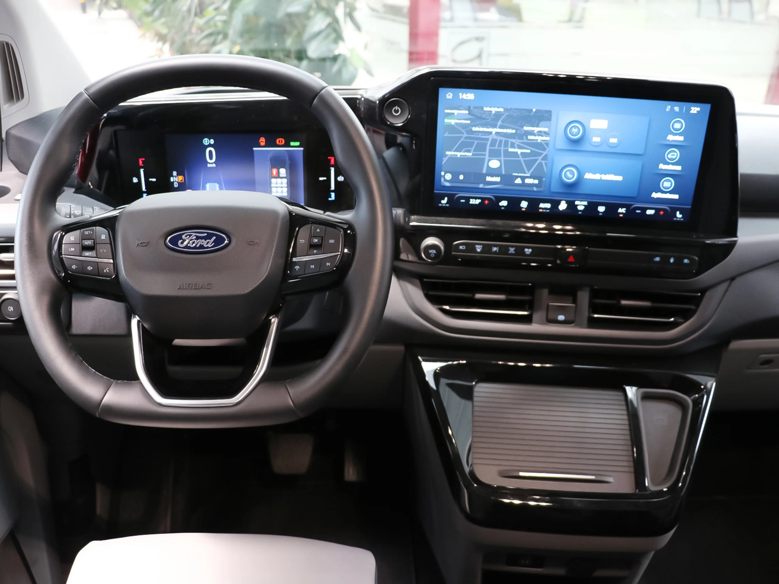 Ford Grand Tourneo Custom BEV 64kWh L2 Titanium X 160 kW (218 CV) - Foto 15