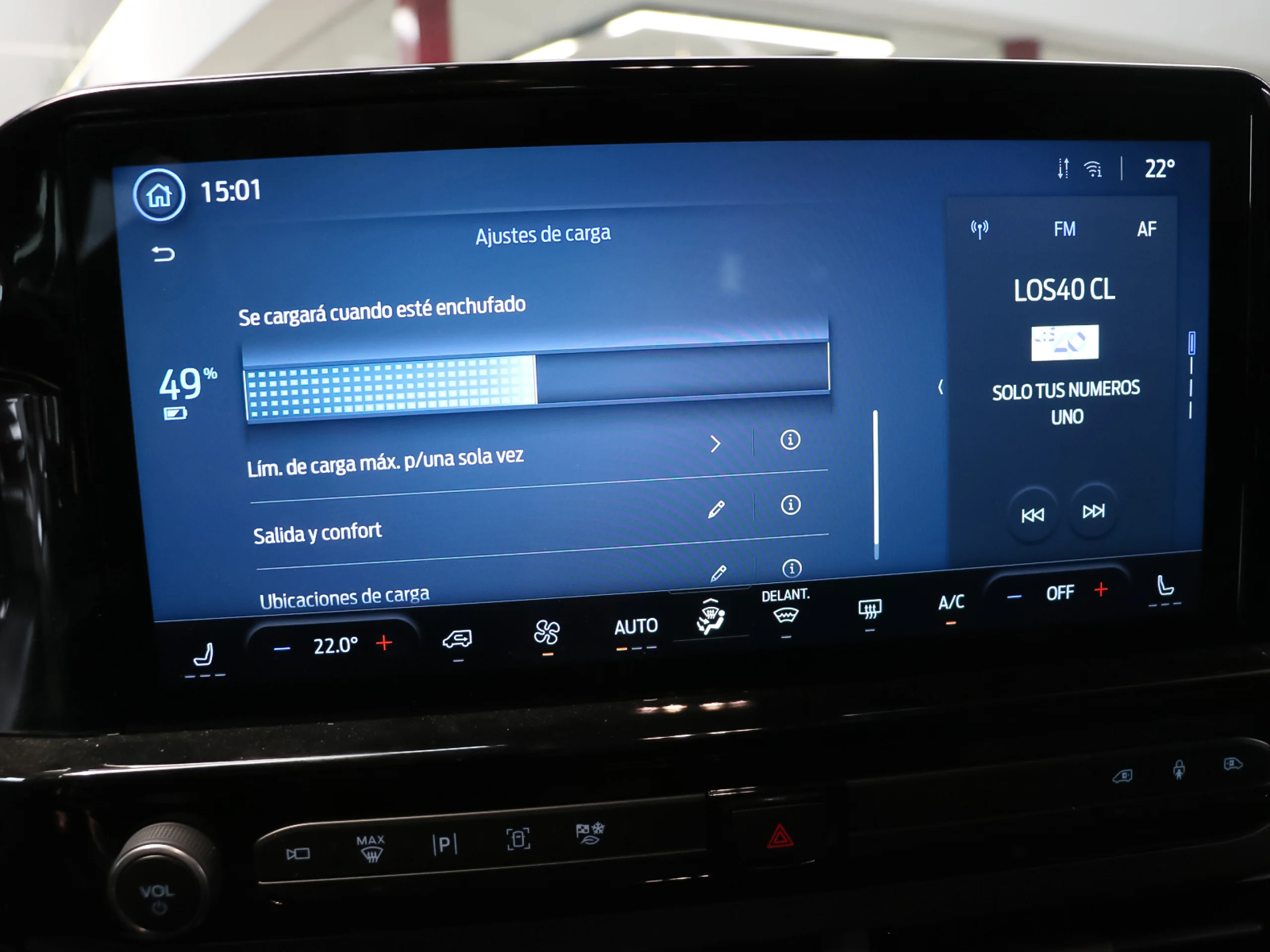 Ford Grand Tourneo Custom BEV 64kWh L2 Titanium X 160 kW (218 CV) - Foto 35