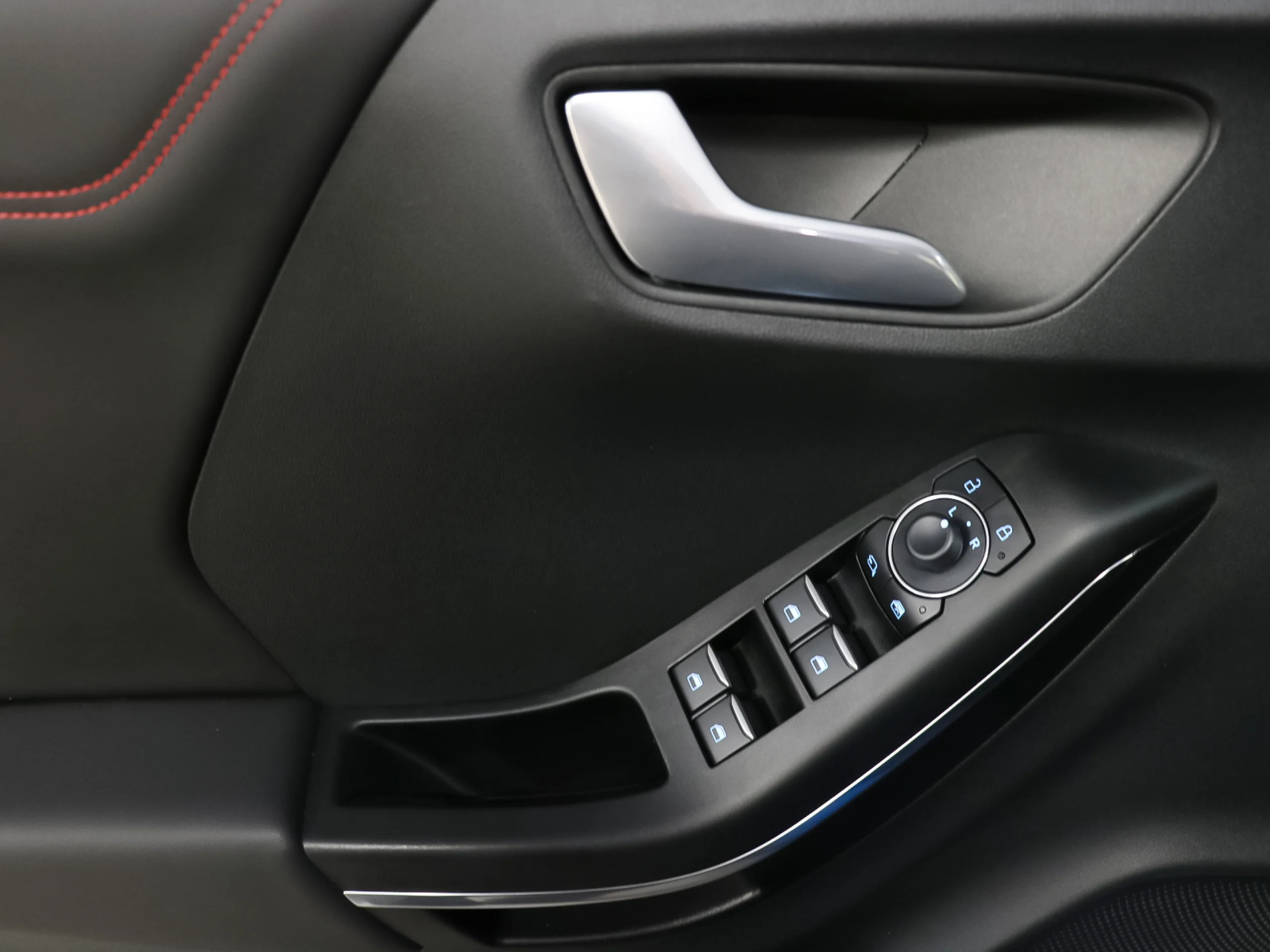 Ford Puma 1.0 EcoBoost MHEV ST-Line X Auto 114 kW (155 CV) - Foto 39