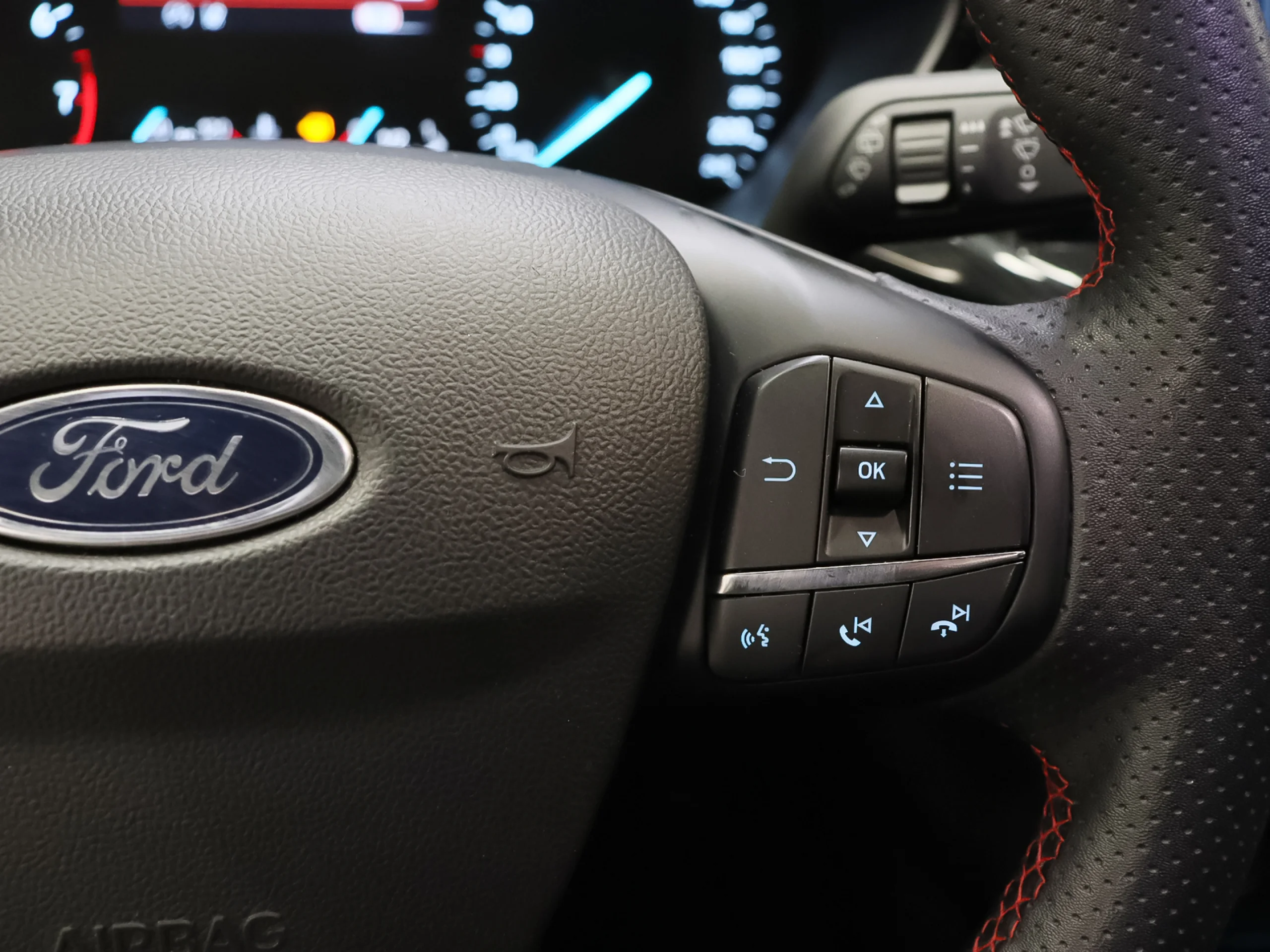Ford Focus SportBreak 1.0 Ecoboost MHEV ST-Line Auto 114 kW (155 CV) - Foto 10