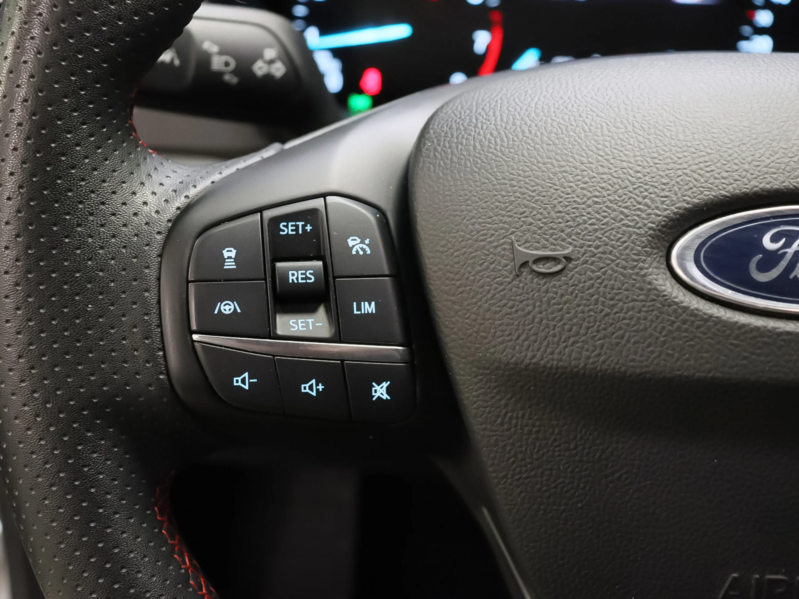 Ford Focus SportBreak 1.0 Ecoboost MHEV ST-Line Auto 114 kW (155 CV) - Foto 9