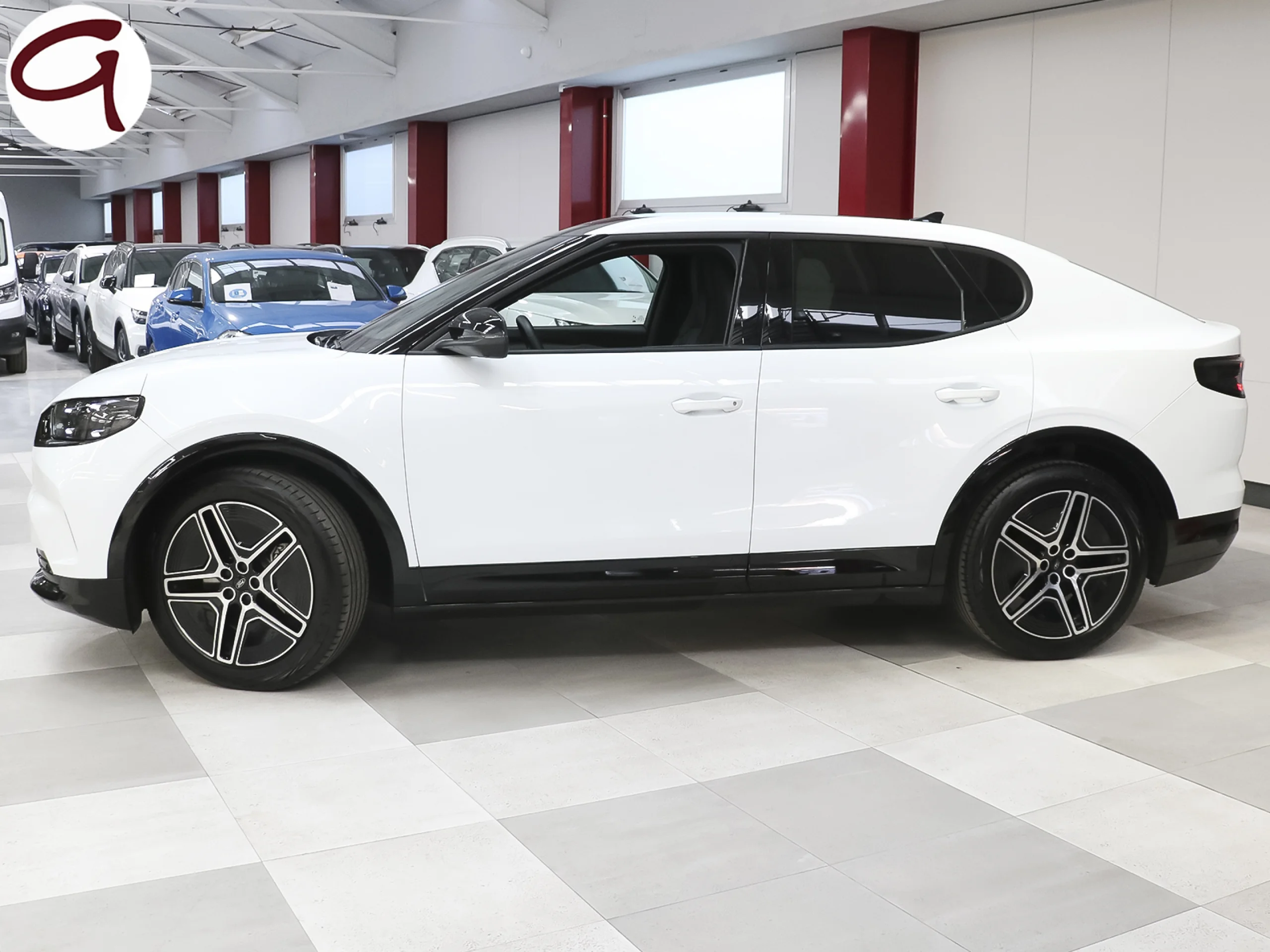 Ford Capri CX740L Premium R. Ext. RWD 77kWh 210 kW (286 CV) - Foto 2