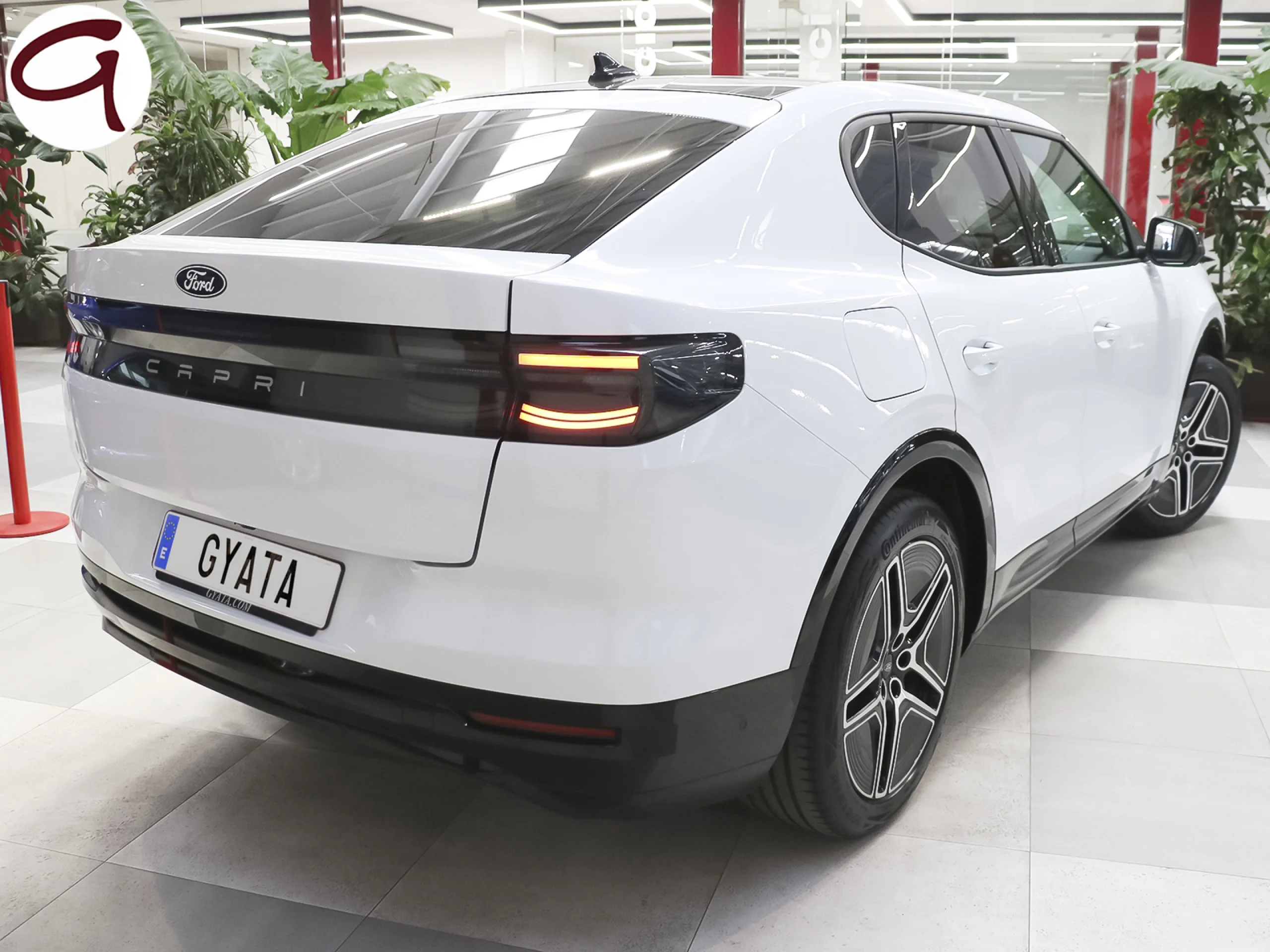 Ford Capri CX740L Premium R. Ext. RWD 77kWh 210 kW (286 CV) - Foto 3