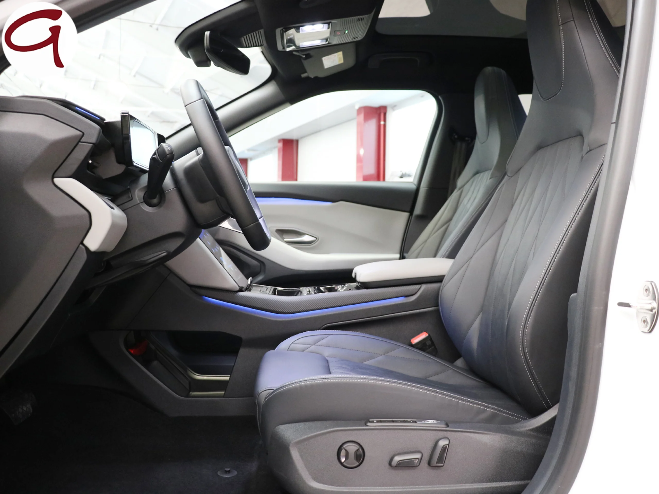 Ford Capri CX740L Premium R. Ext. RWD 77kWh 210 kW (286 CV) - Foto 7