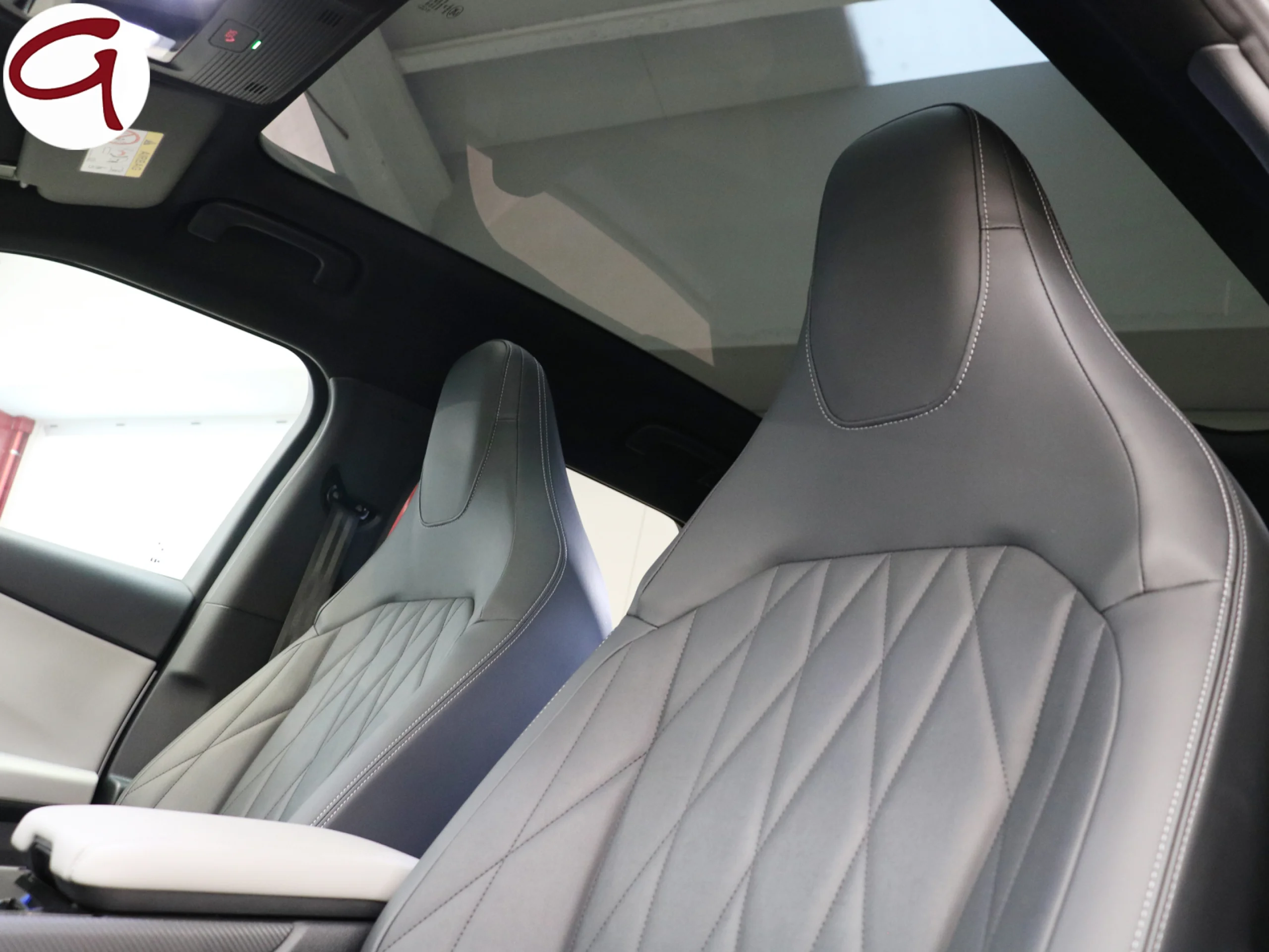 Ford Capri CX740L Premium R. Ext. RWD 77kWh 210 kW (286 CV) - Foto 10